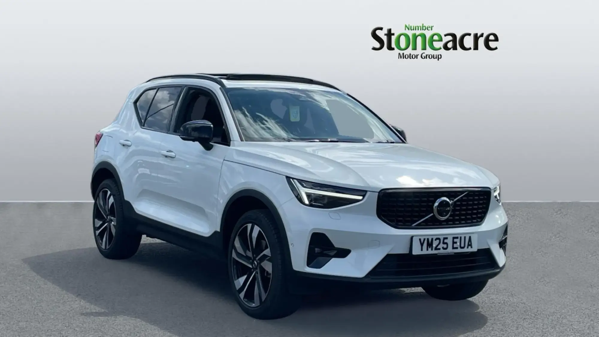 Volvo XC40 Image 1 Volvo XC40 Image 1