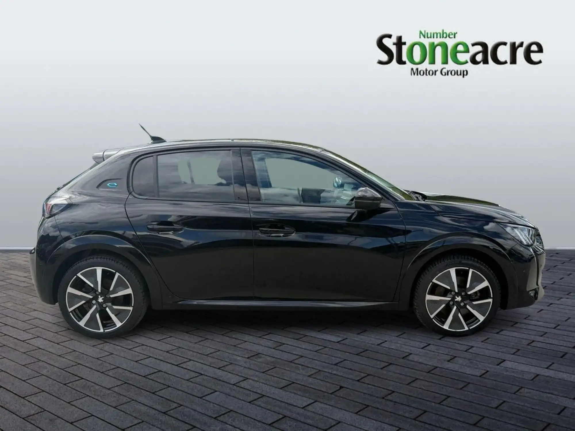 Peugeot E-208 100kW GT Premium 50kWh 5dr Auto YE22CNC Image 2