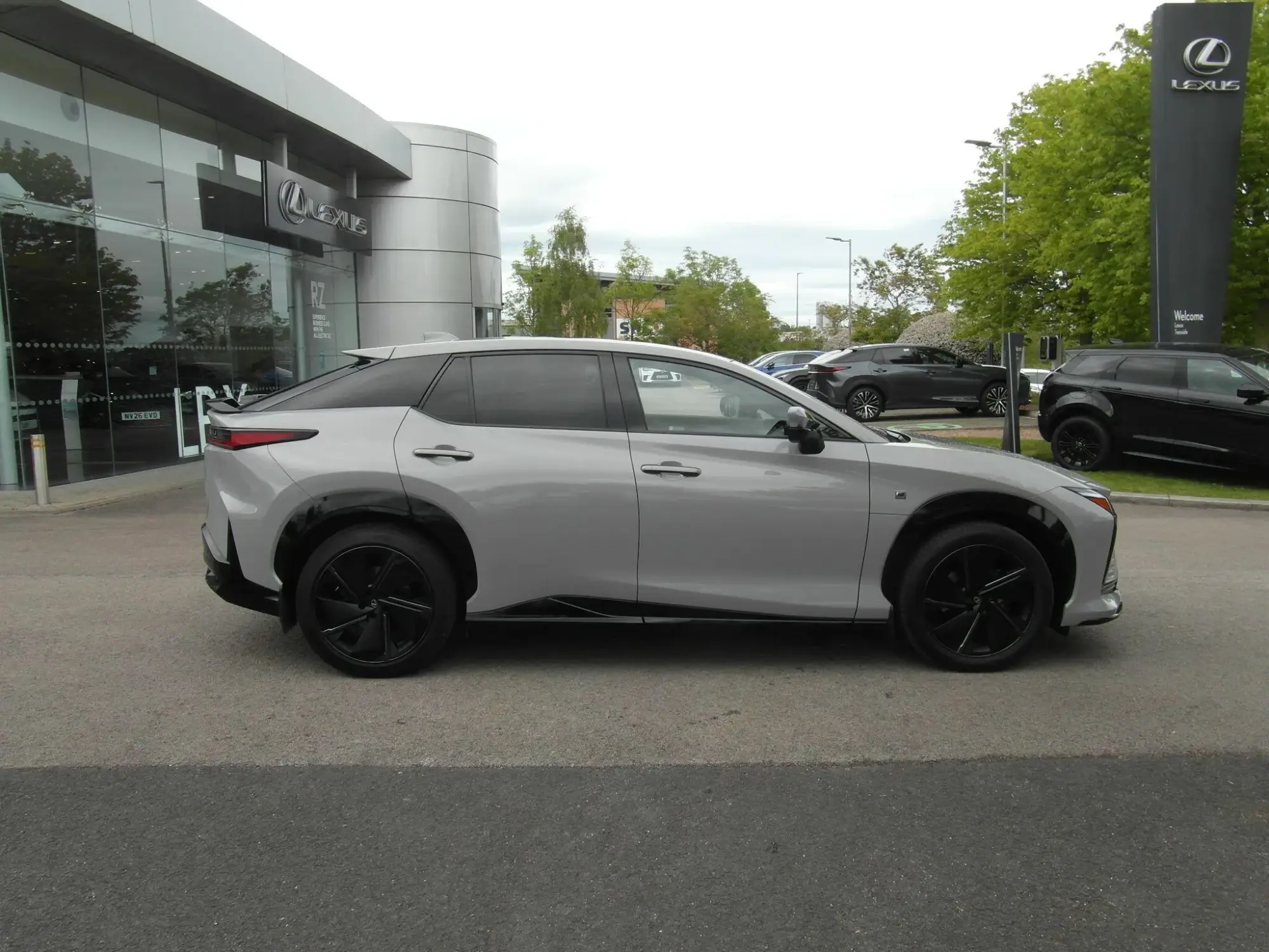 Lexus RZ Image 23
