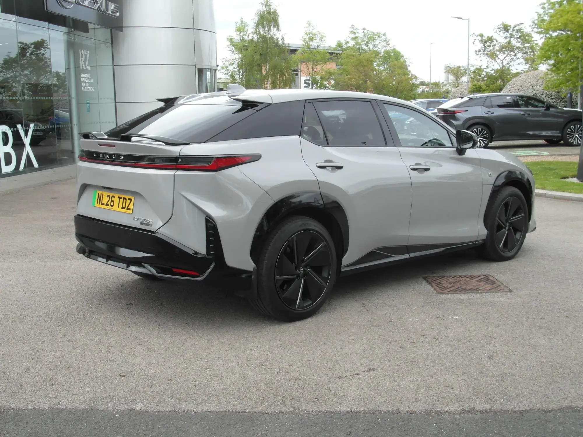 Lexus RZ Image 25