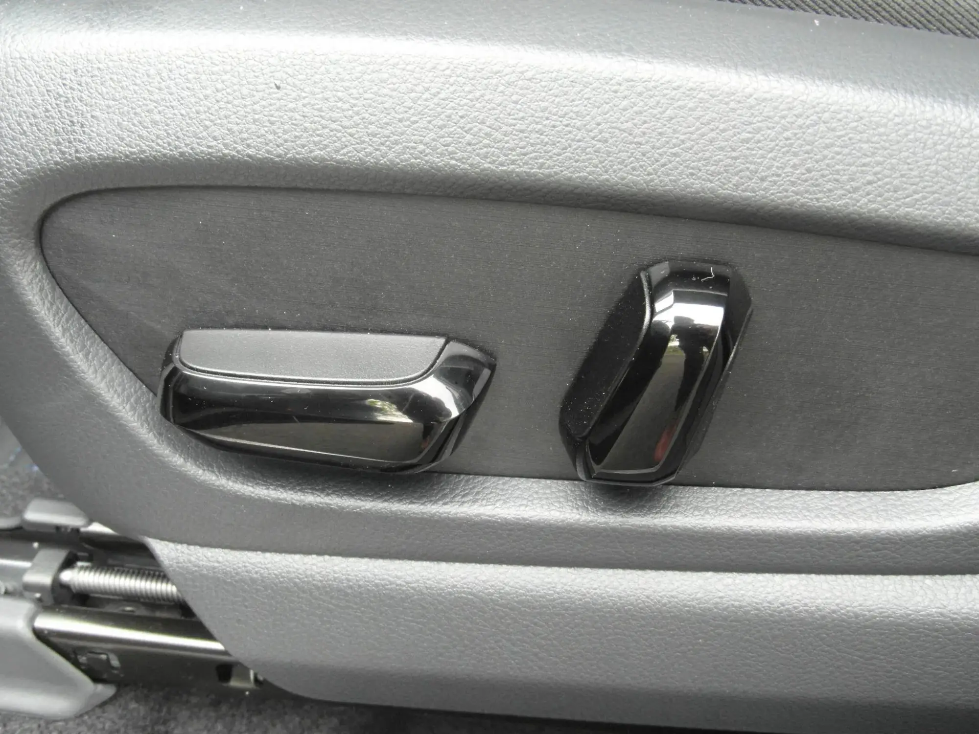 Lexus RZ Image 32