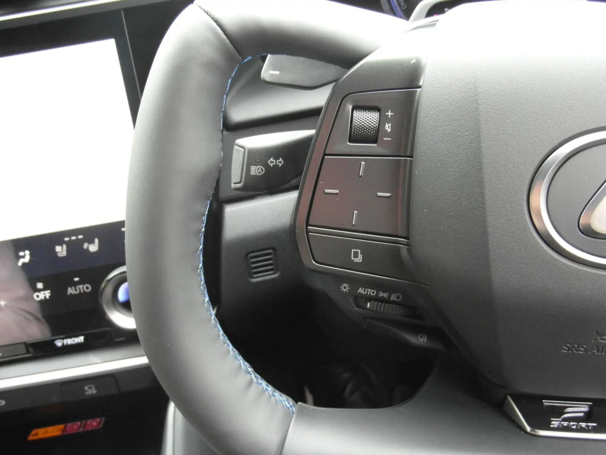 Lexus RZ Image 33