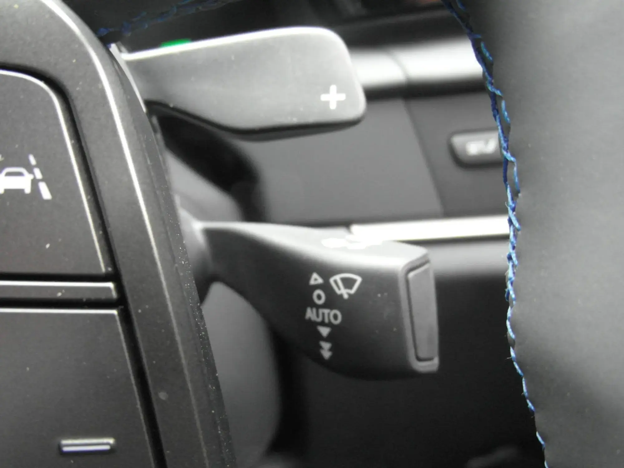 Lexus RZ Image 36