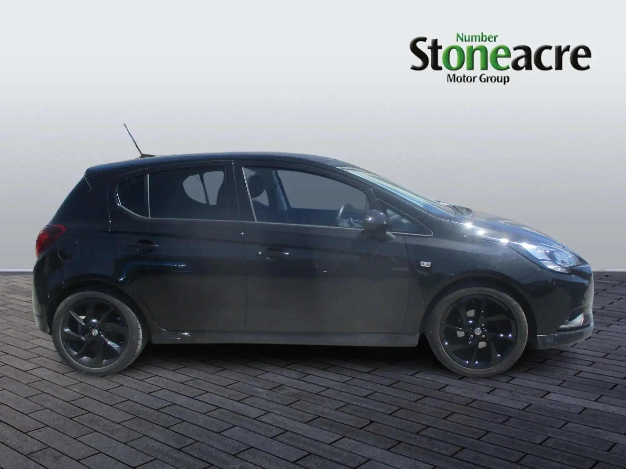 Vauxhall Corsa 1.4 SRi Vx-line Nav Black 5dr DL19YFF Image 2