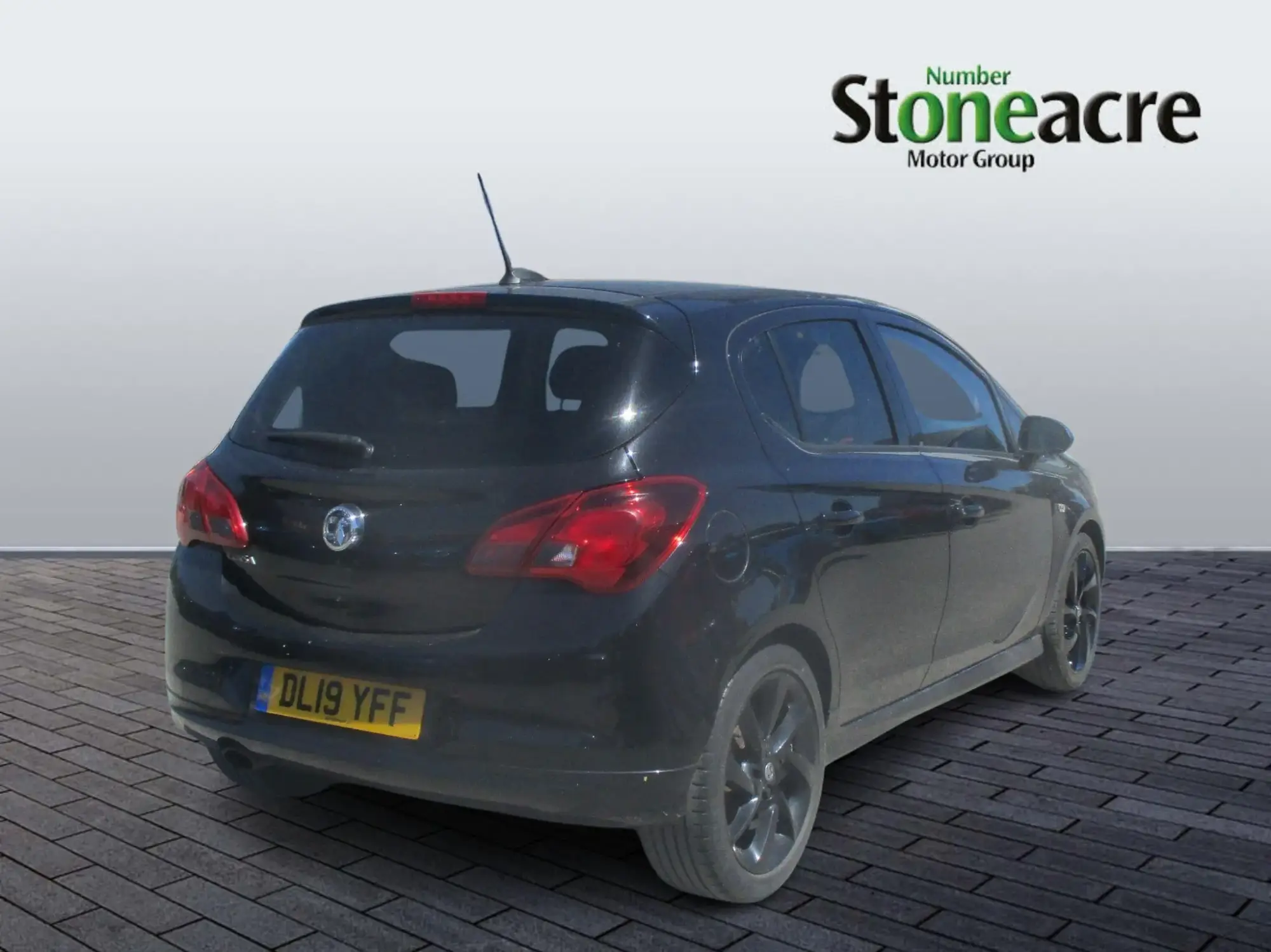 Vauxhall Corsa 1.4 SRi Vx-line Nav Black 5dr DL19YFF Image 3