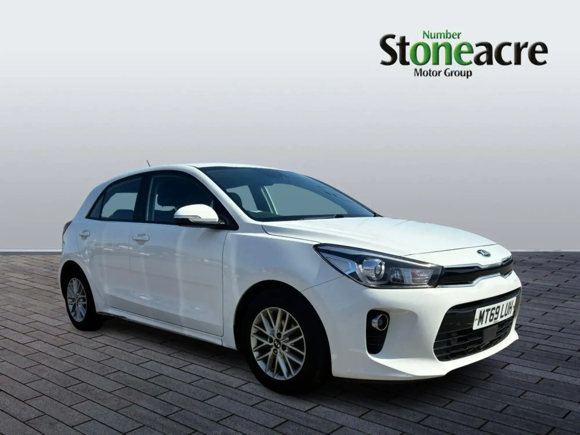 Kia Rio 1.25 2 Hatchback 5dr Petrol Manual Euro 6 (s/s) (83 bhp) MT69LUH Image 1