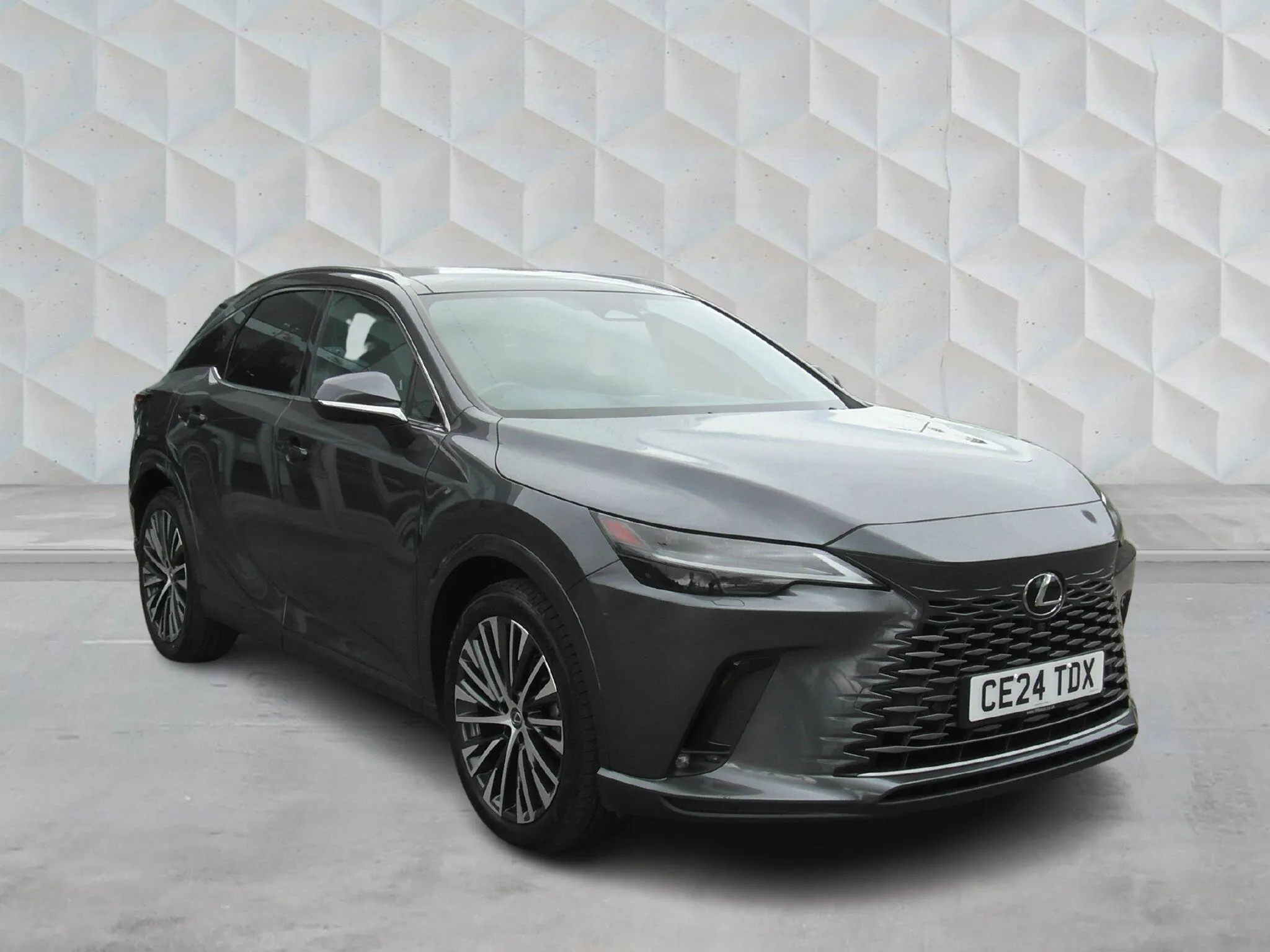 Lexus RX Plug-In Hybrid listing photo