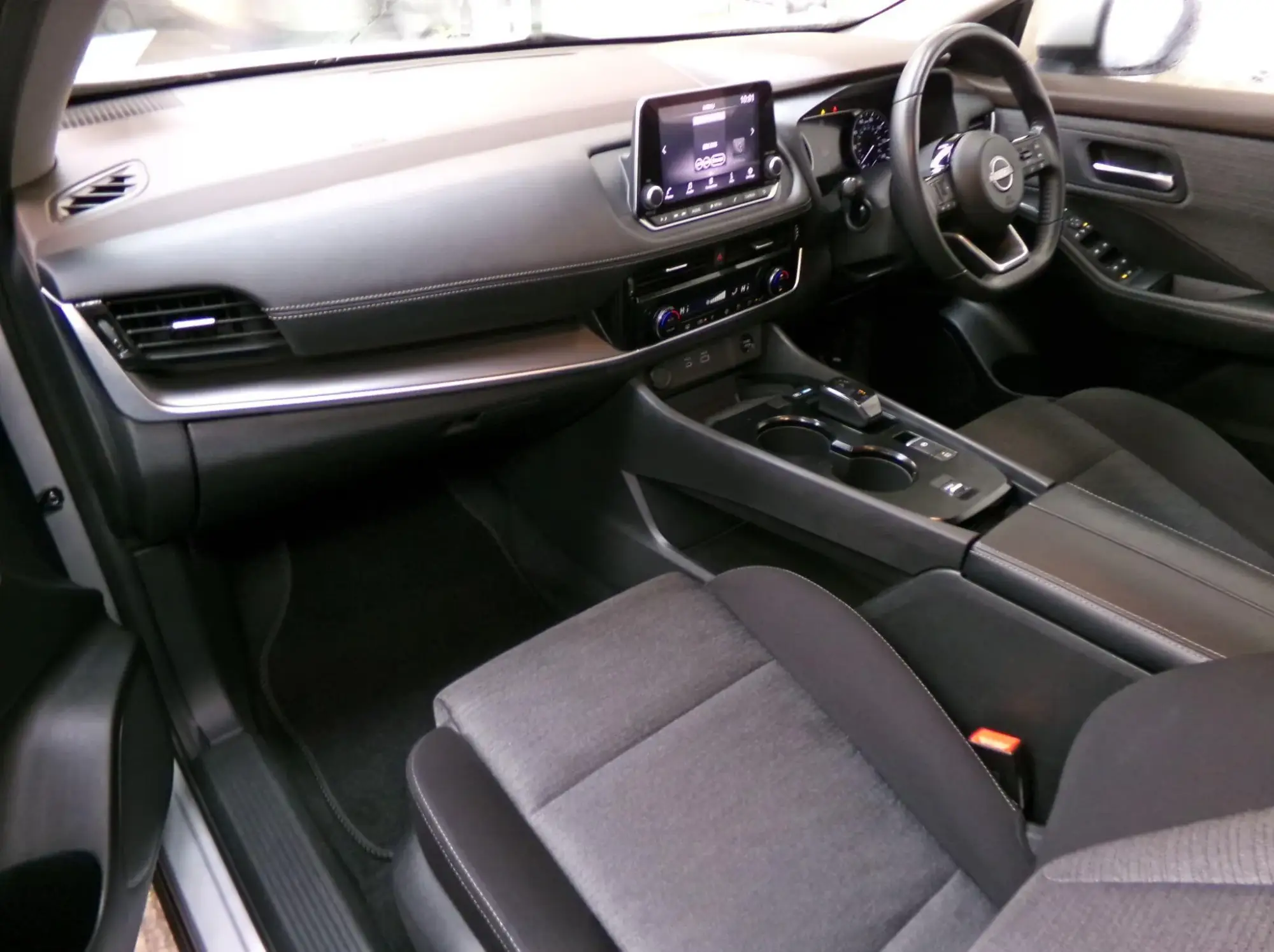 Nissan X-Trail e-POWER Image 12 Nissan X-Trail e-POWER Image 12