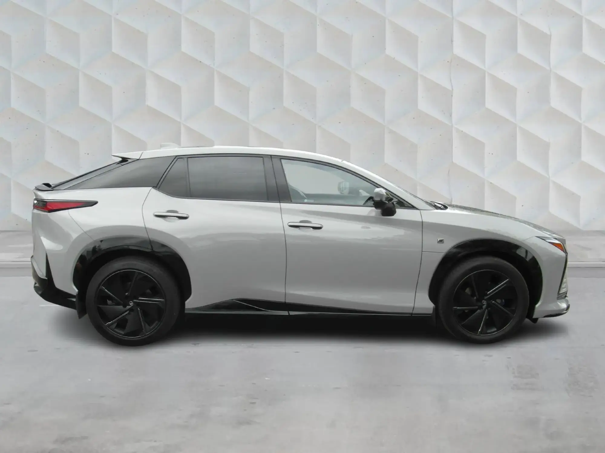 Lexus RZ Image 9