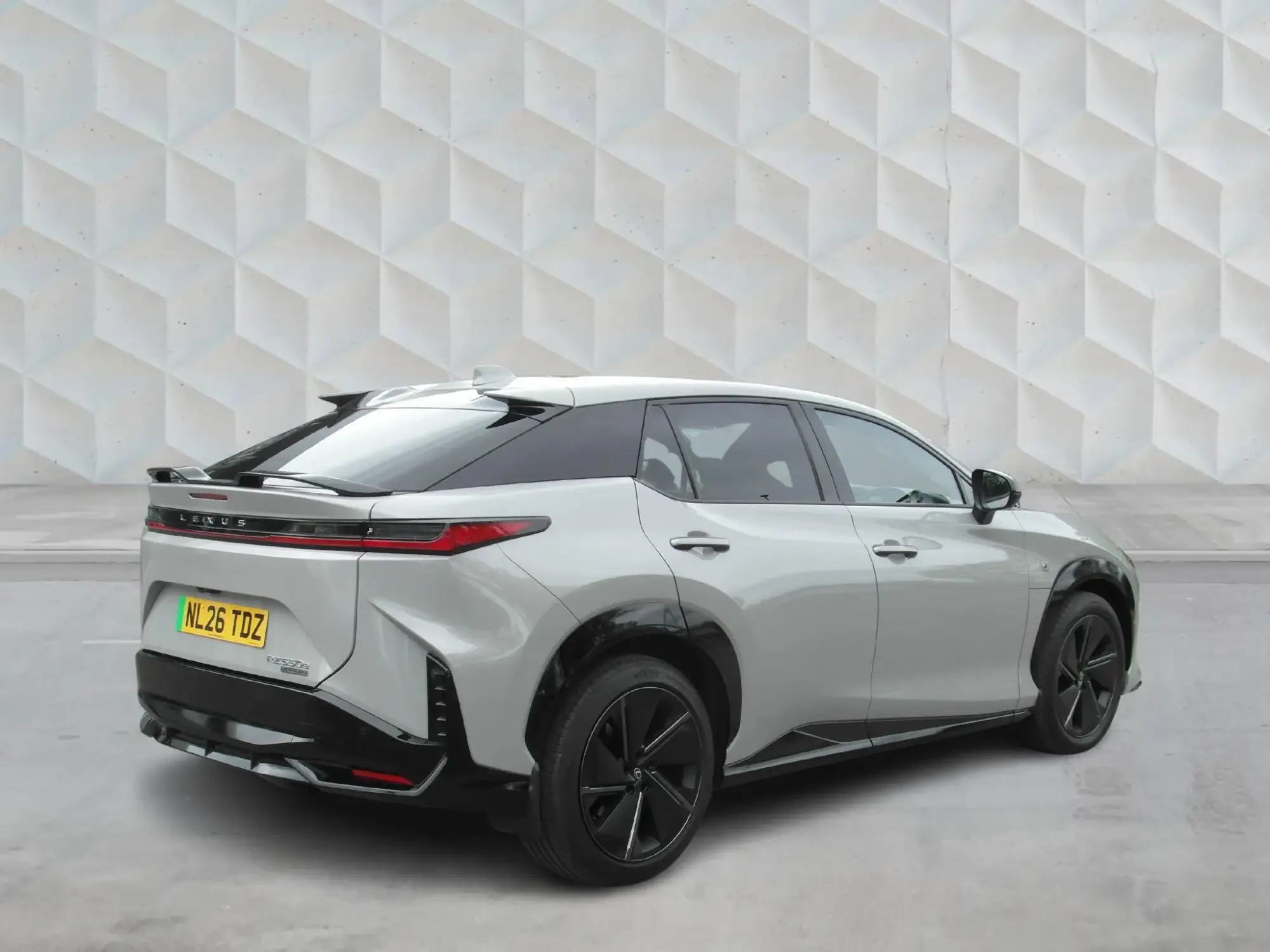 Lexus RZ Image 10