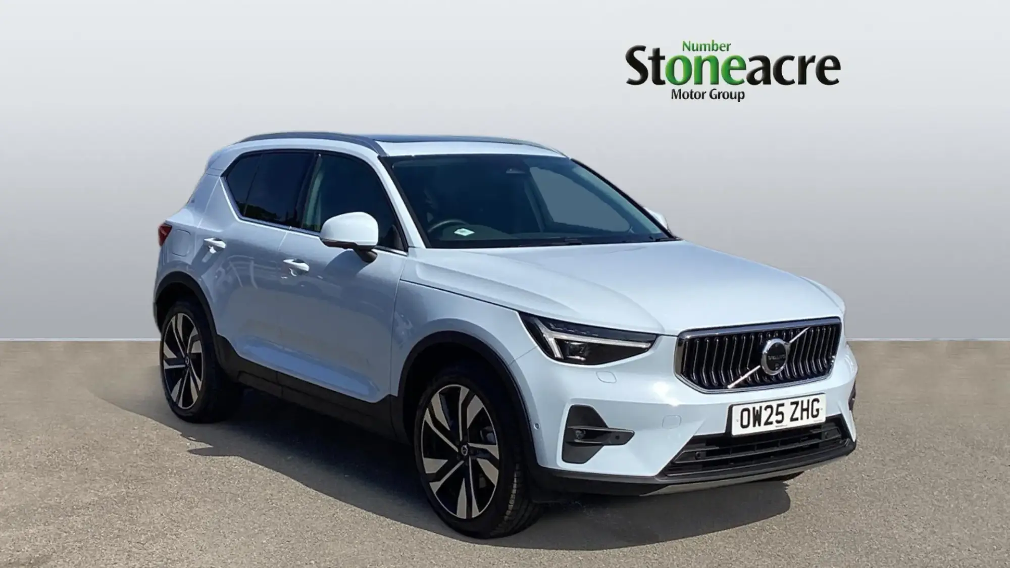 Volvo XC40 Image 1