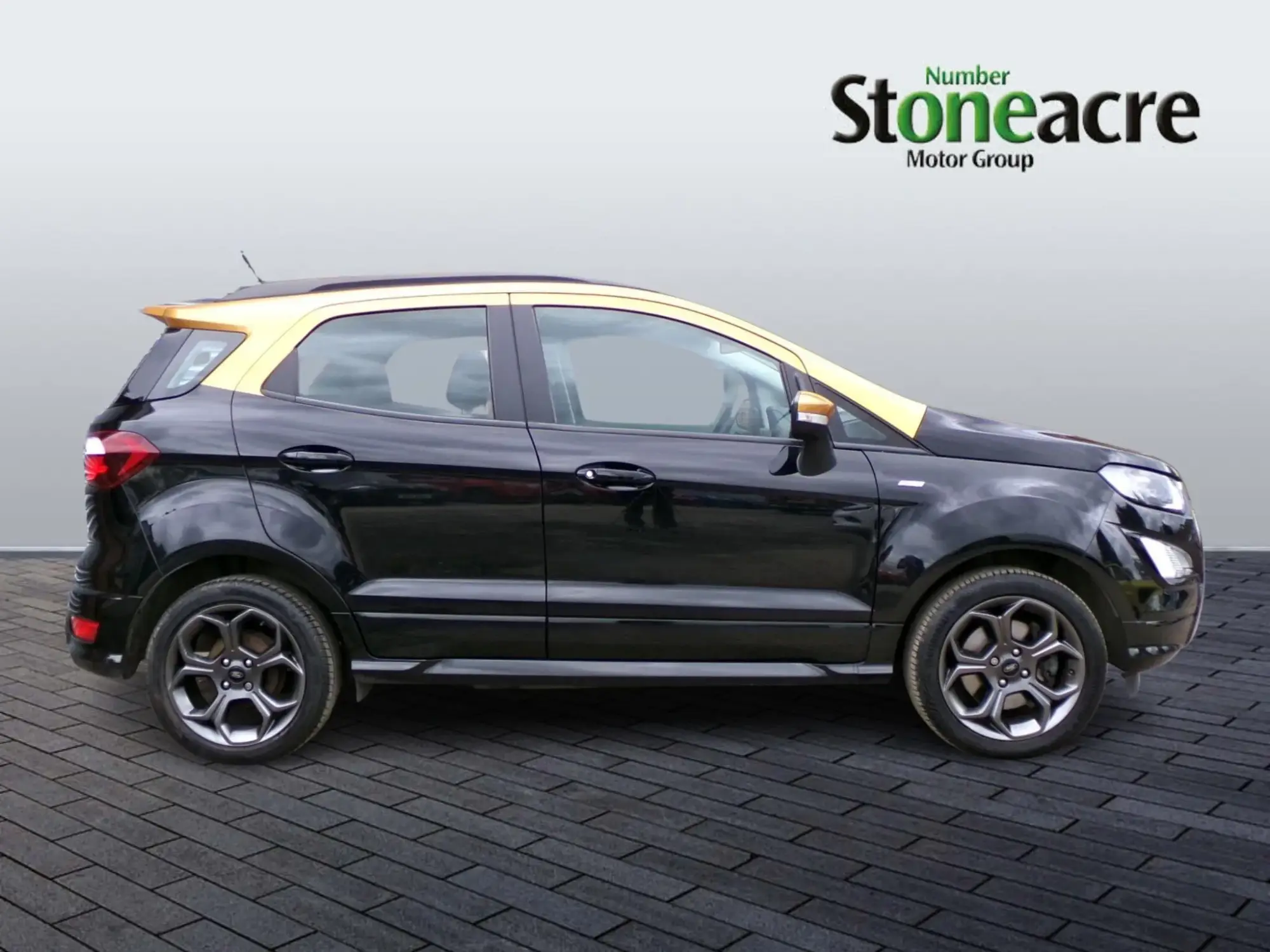 Ford EcoSport Image 2