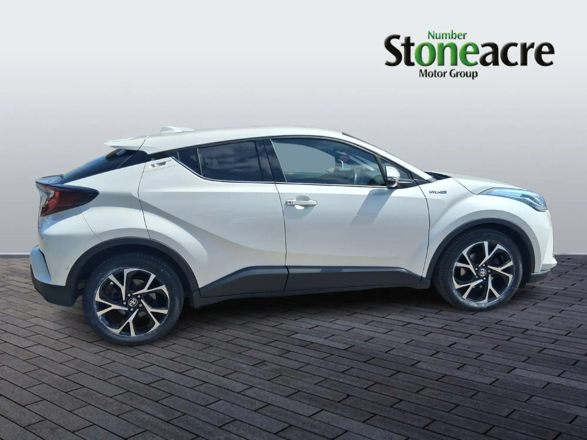 Toyota C-HR Self-Charging Hybrid 1.8 Hybrid Design 5dr CVT SA21MJU Image 2