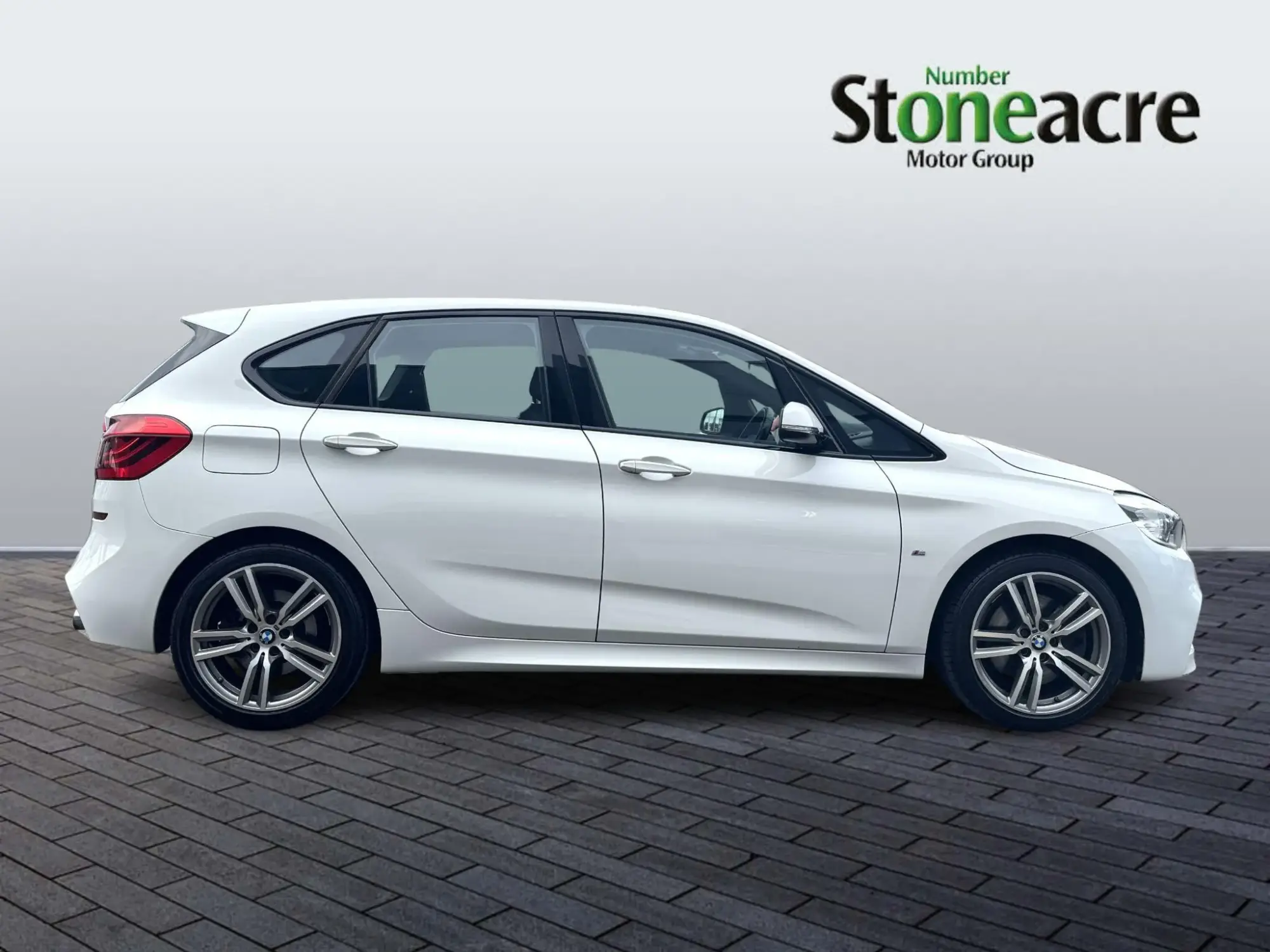 BMW 2 Series Active Tourer 2.0 225i M Sport Auto xDrive Euro 6 (s/s) 5dr FH15ZZB Image 2