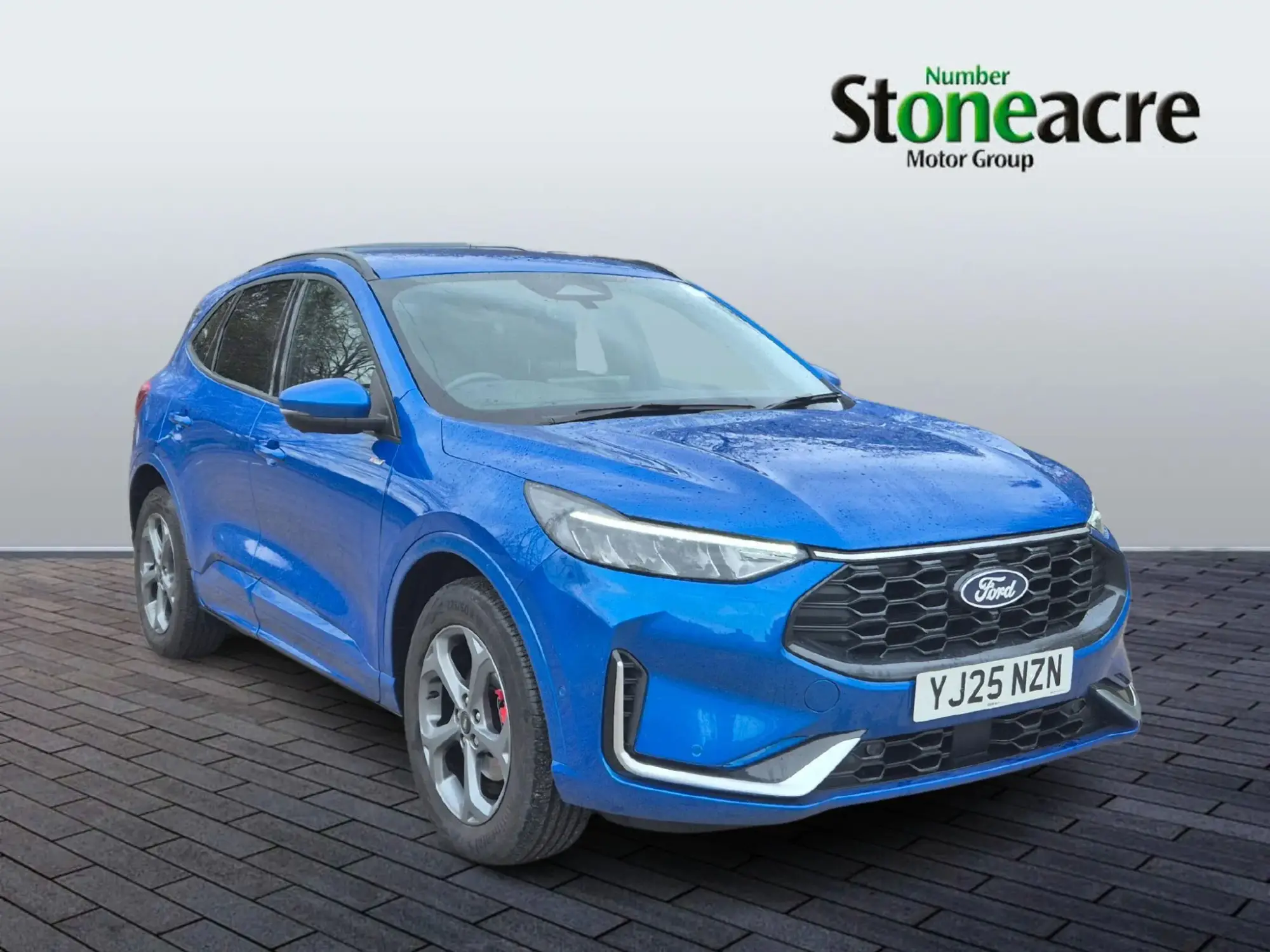Ford Kuga 2.5 EcoBoost Duratec 14.4kWh ST-Line CVT Euro 6 (s/s) 5dr YJ25NZN Image 1