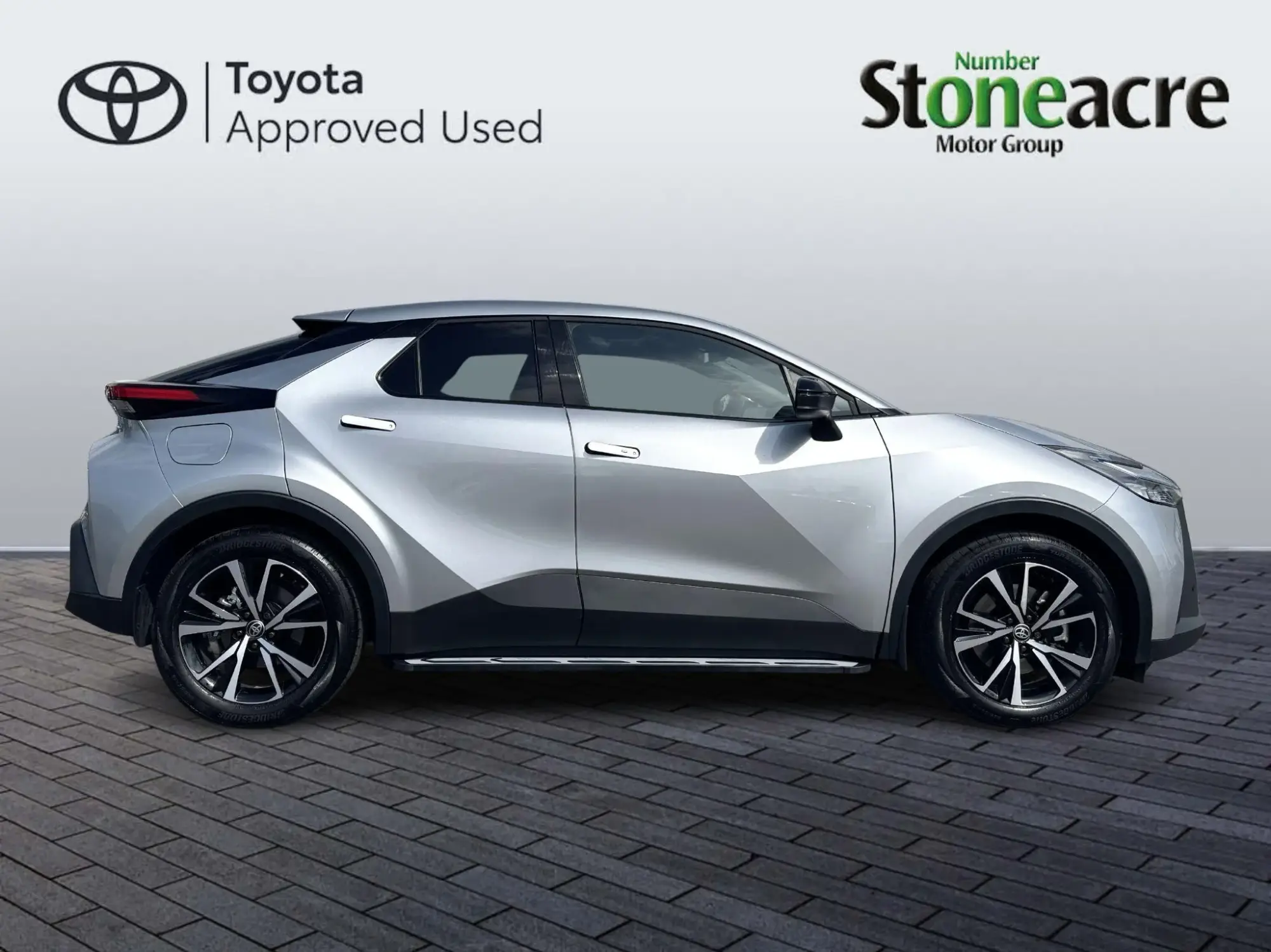 Toyota C-HR Plug-in Hybrid 2.0 VVT-h 13.6 kWh Design CVT Euro 6 (s/s) 5dr NX26SBZ Image 2