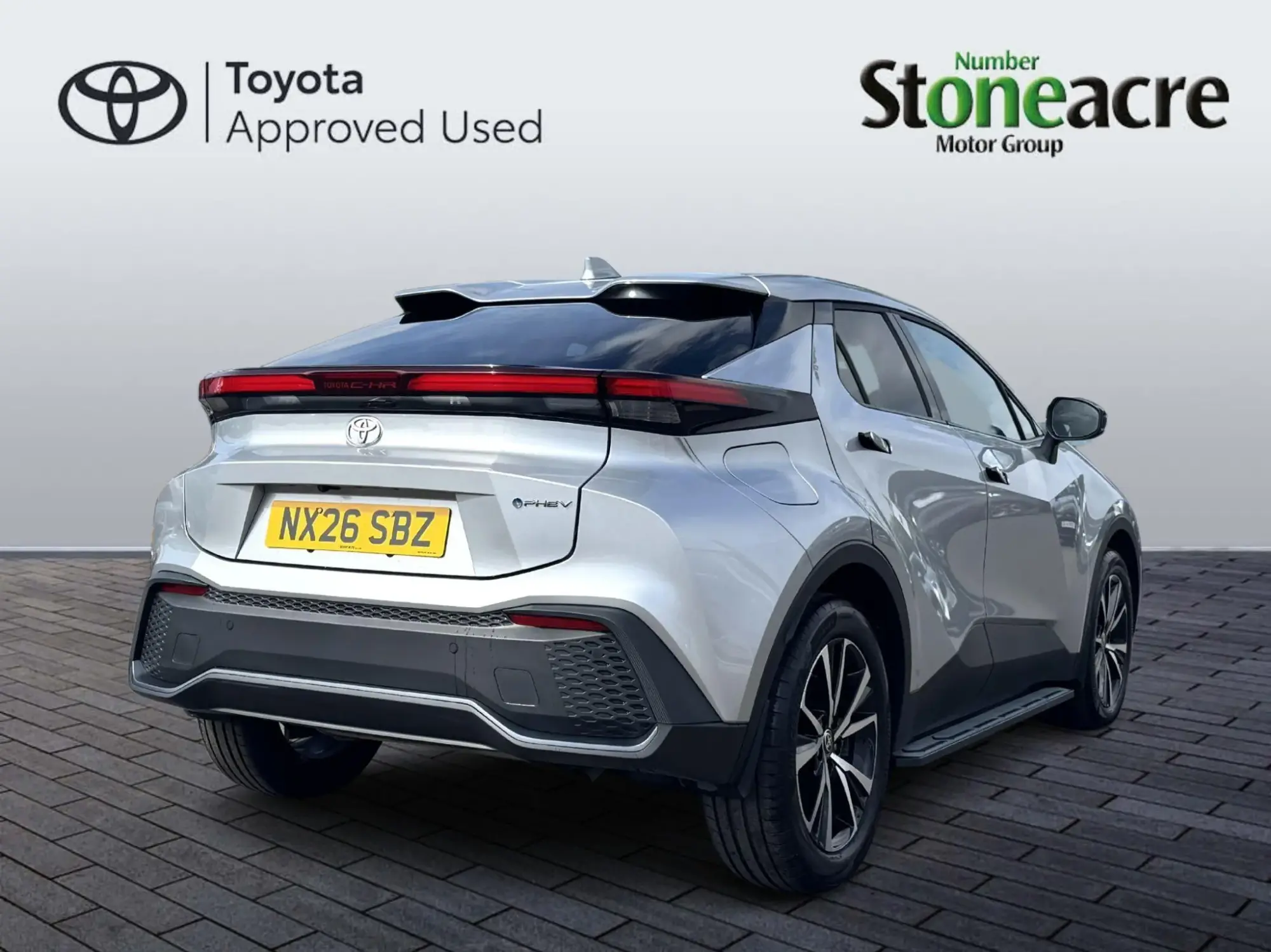 Toyota C-HR Plug-in Hybrid 2.0 VVT-h 13.6 kWh Design CVT Euro 6 (s/s) 5dr NX26SBZ Image 3