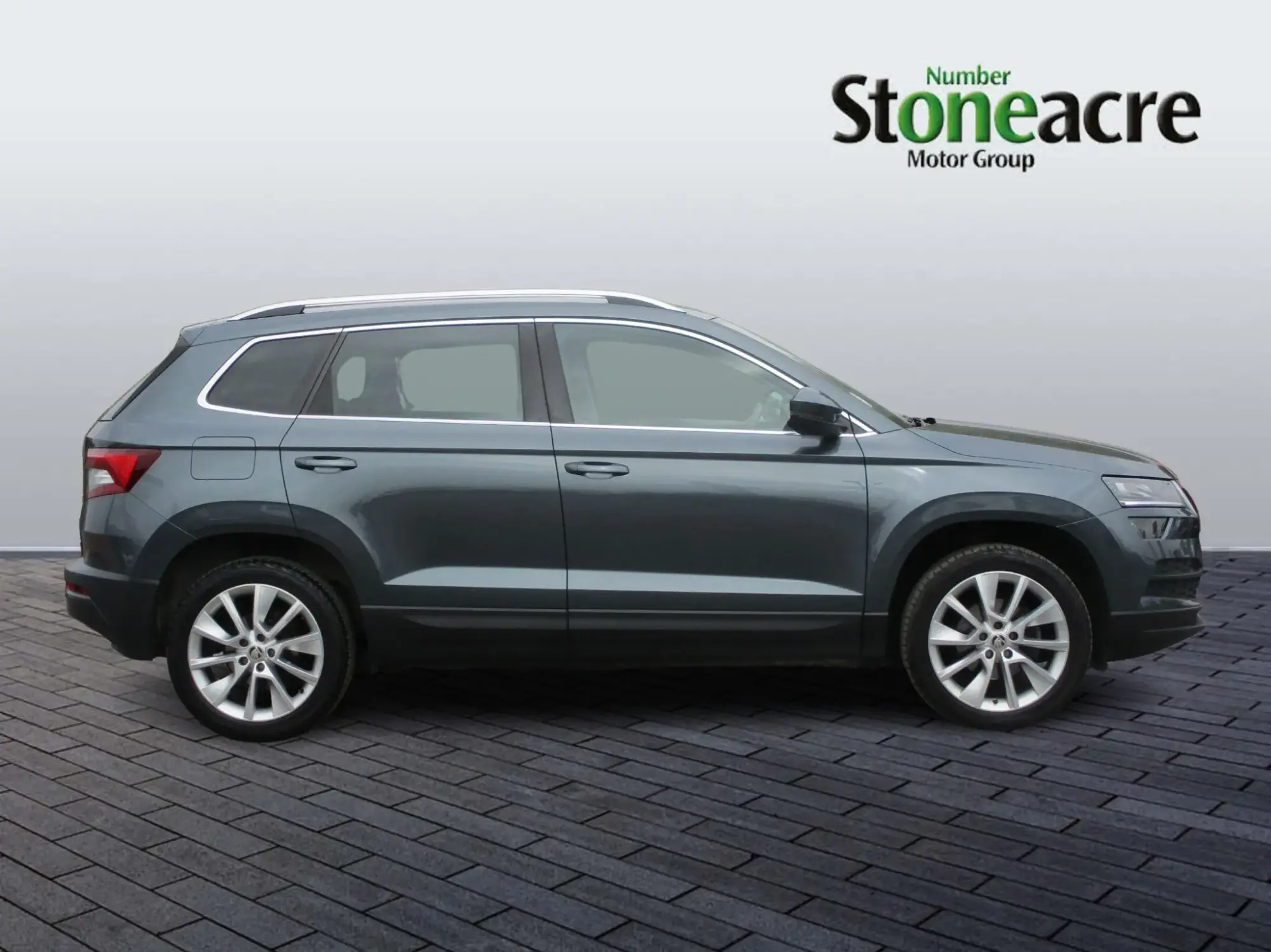 Skoda Karoq 1.5 TSI ACT SE L DSG Euro 6 (s/s) 5dr NG69VUT Image 2