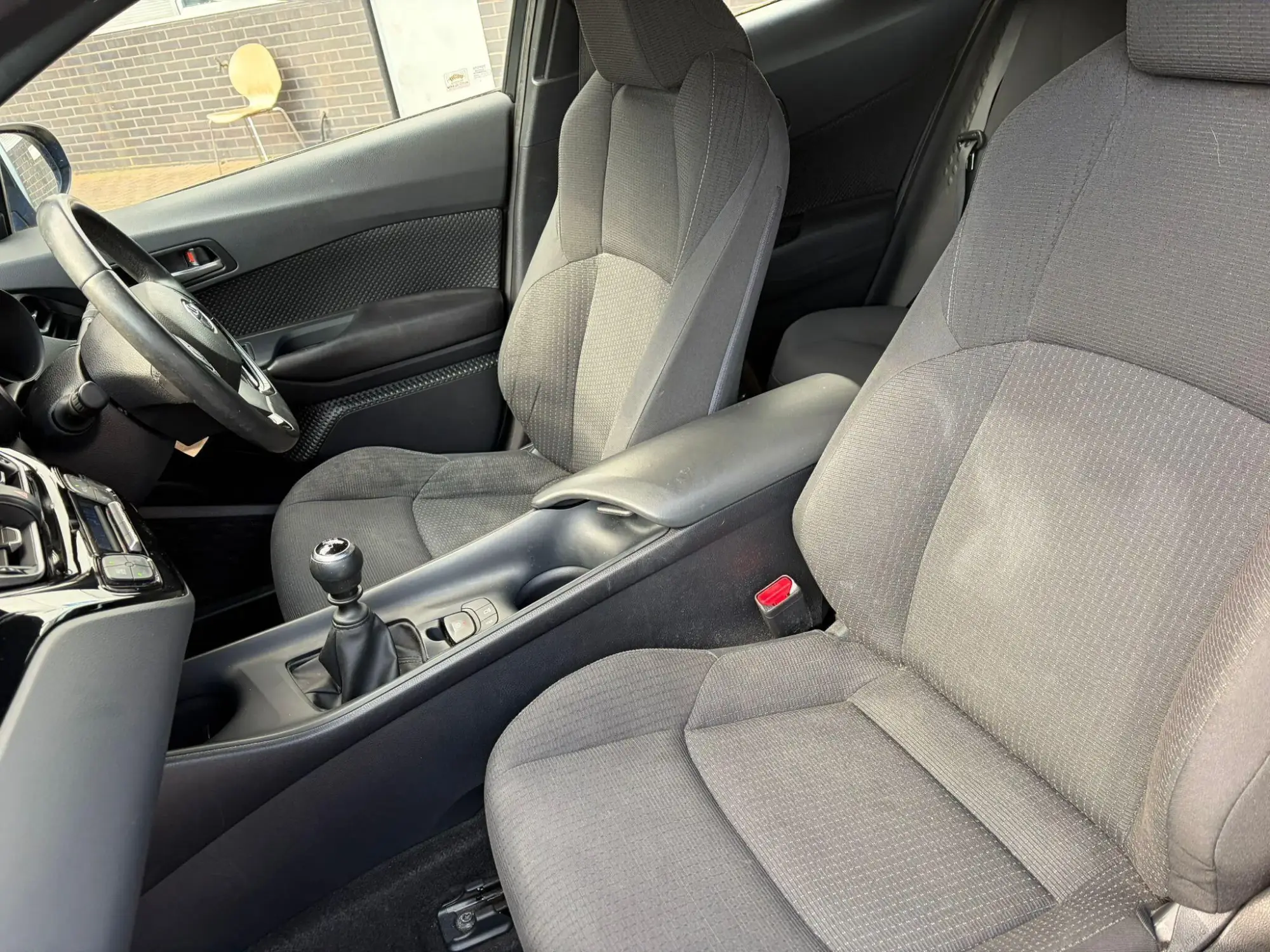 Toyota C-HR Image 23 Toyota C-HR Image 23