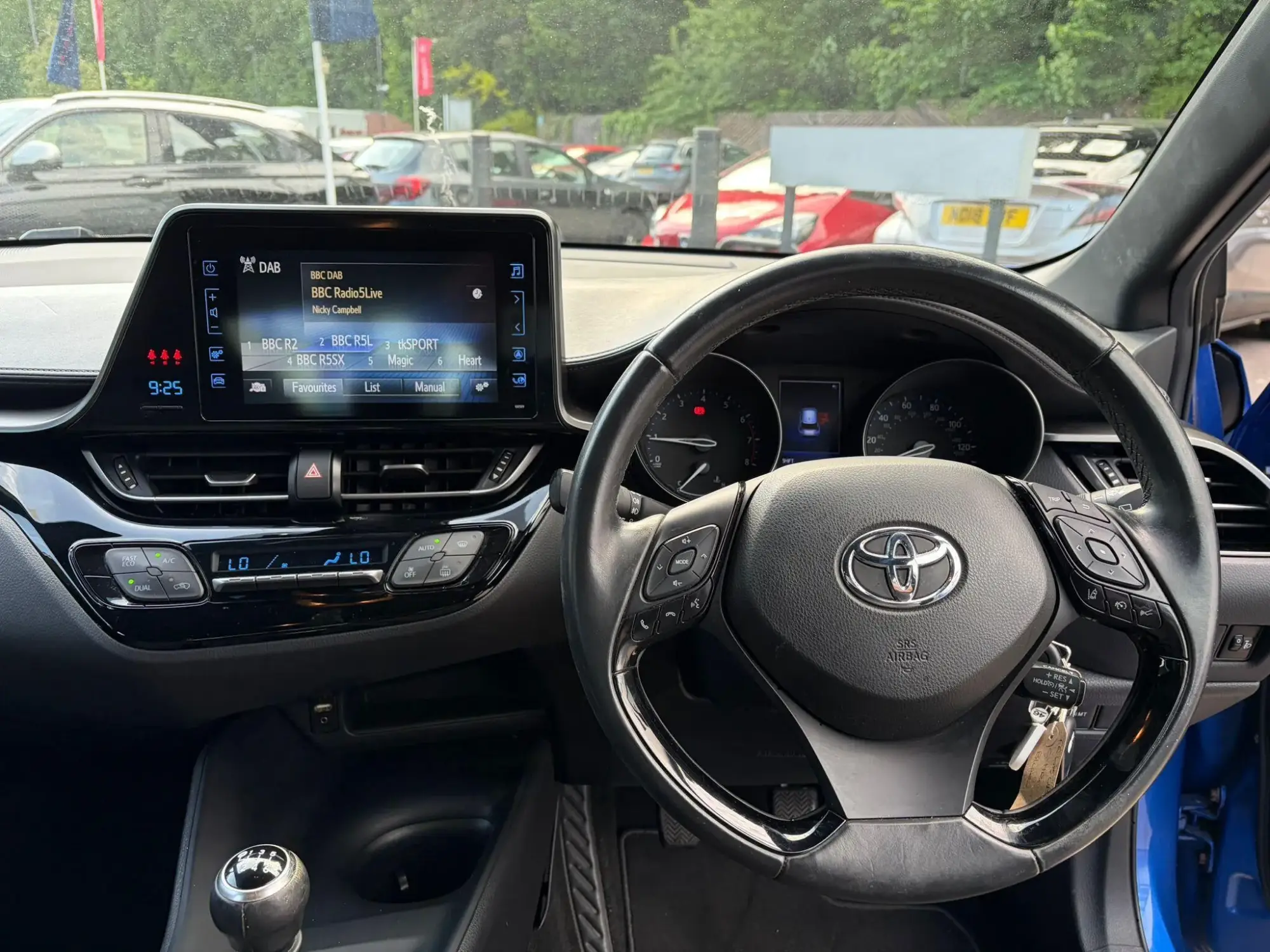 Toyota C-HR Image 25 Toyota C-HR Image 25