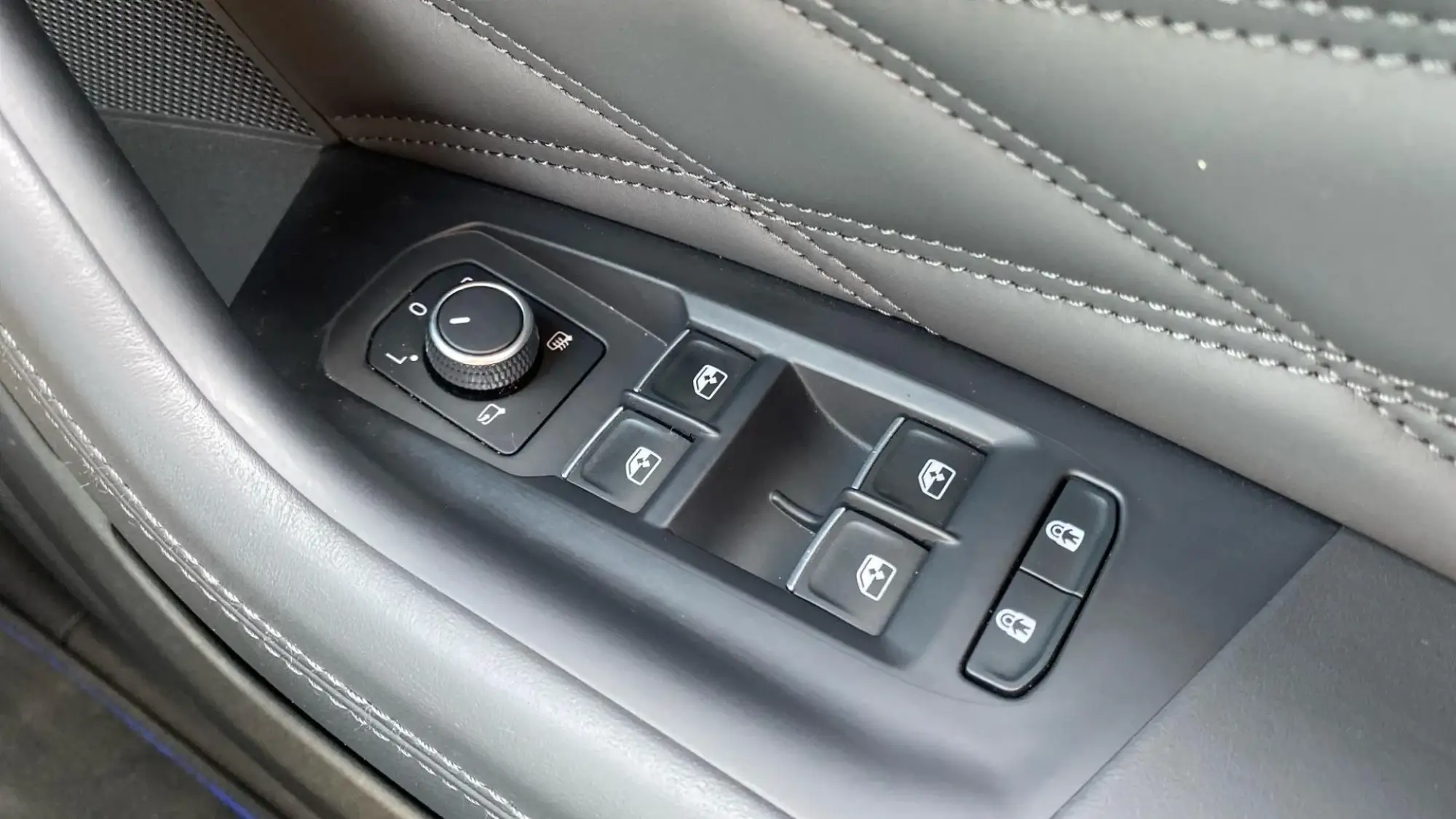 Volkswagen Touareg Image 20 Volkswagen Touareg Image 20