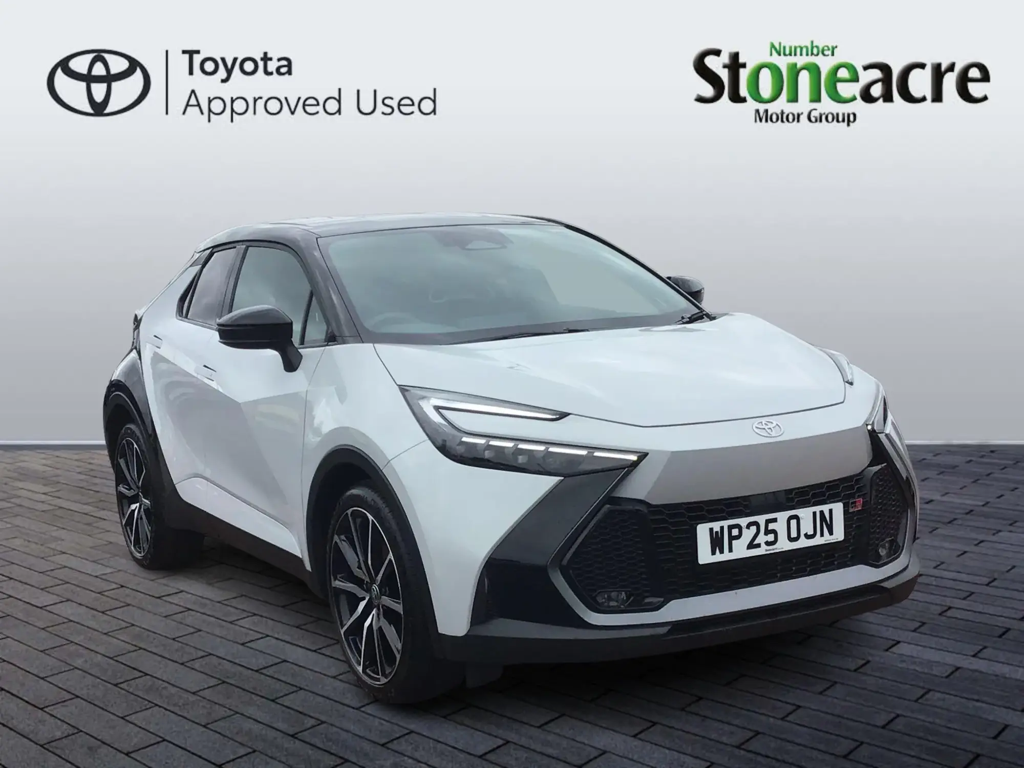 Toyota C-HR Plug-in Hybrid 2.0 VVT-h 13.6 kWh GR SPORT CVT Euro 6 (s/s) 5dr WP25OJN Image 1