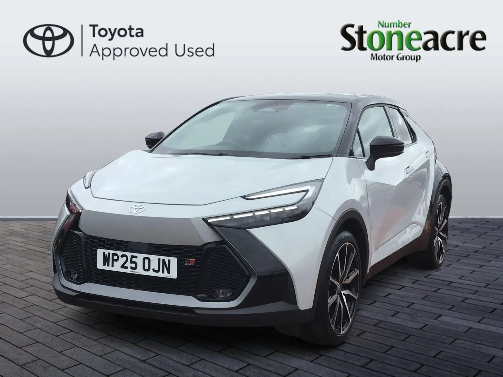 Toyota C-HR Plug-in Hybrid 2.0 VVT-h 13.6 kWh GR SPORT CVT Euro 6 (s/s) 5dr WP25OJN Image 3