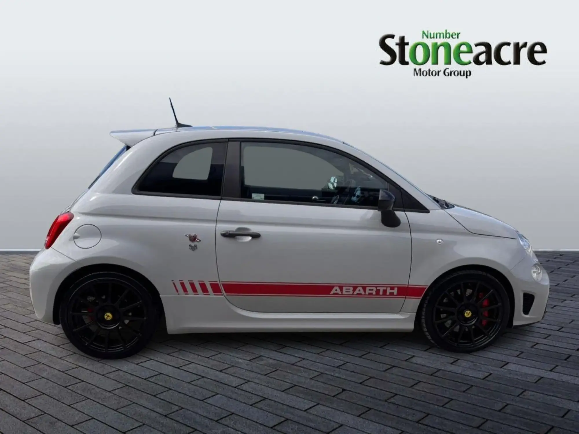 Abarth 595 Abarth 595 Competizione 1.4 Tjet 180hp KW67TNV Image 2