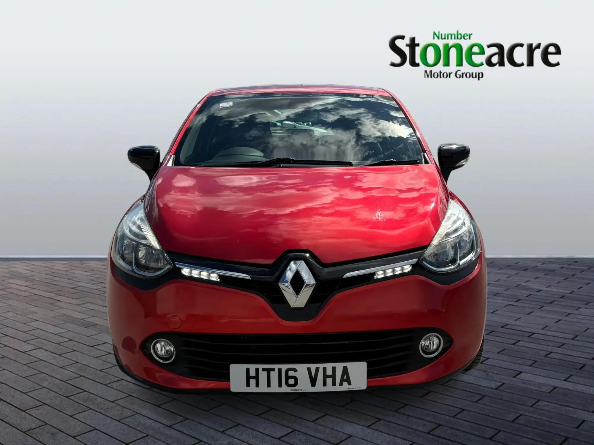 Renault Clio 0.9 TCe Dynamique S Nav Euro 6 (s/s) 5dr HT16VHA Image 2
