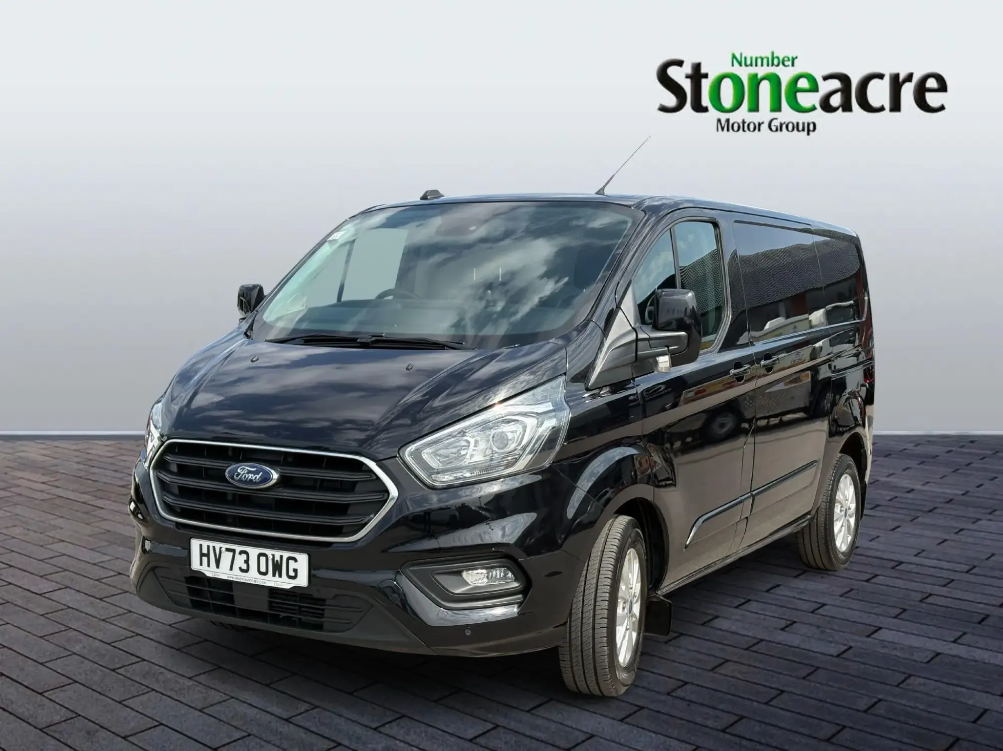 Ford Transit Custom 2.0 300 EcoBlue Limited L1 H1 Euro 6 (s/s) 5dr HV73OWG Image 3
