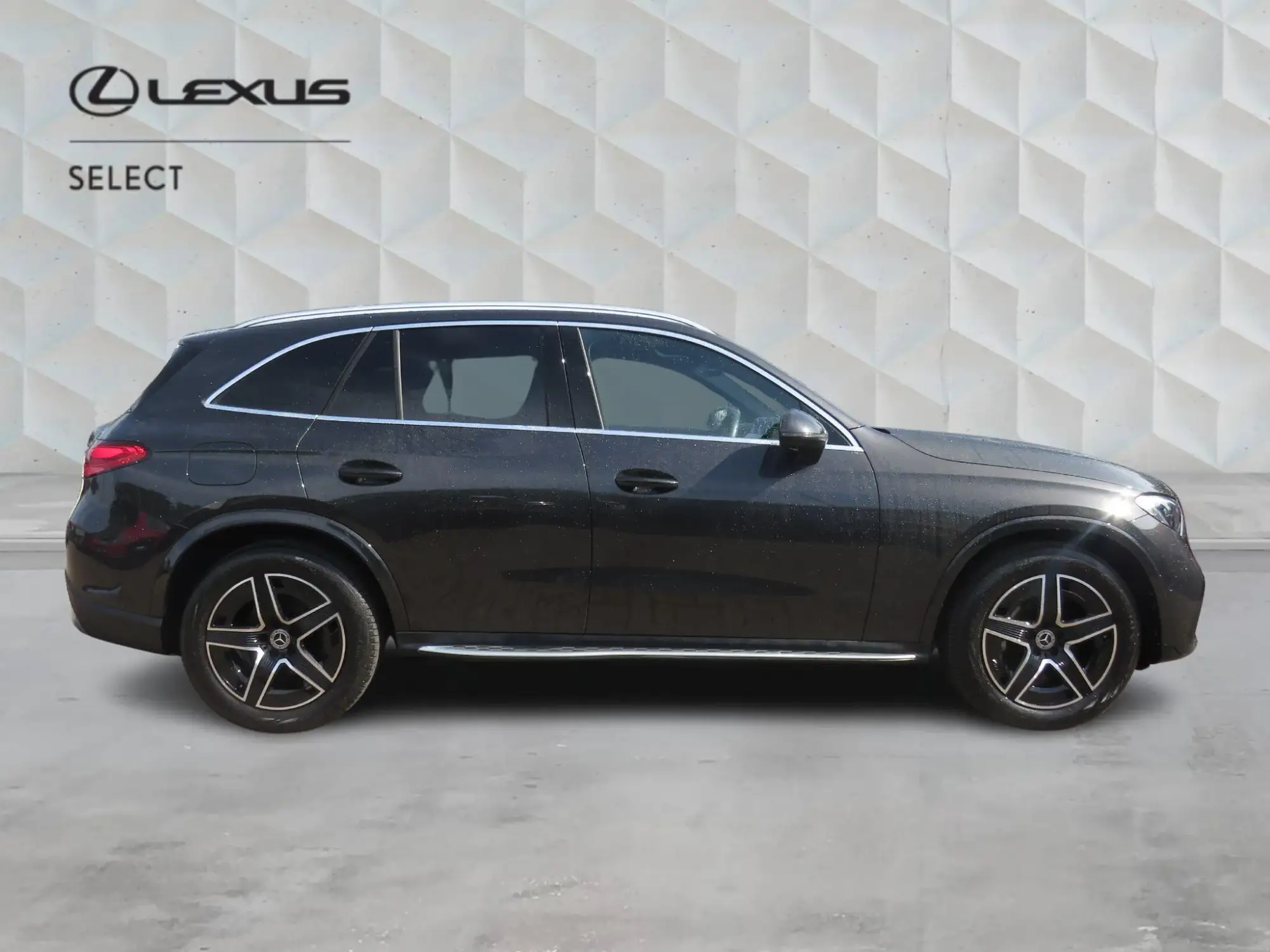 Mercedes-Benz GLC 2.0 GLC220dh MHEV AMG Line G-Tronic+ 4MATIC Euro 6 (s/s) 5dr NA24AWN Image 2