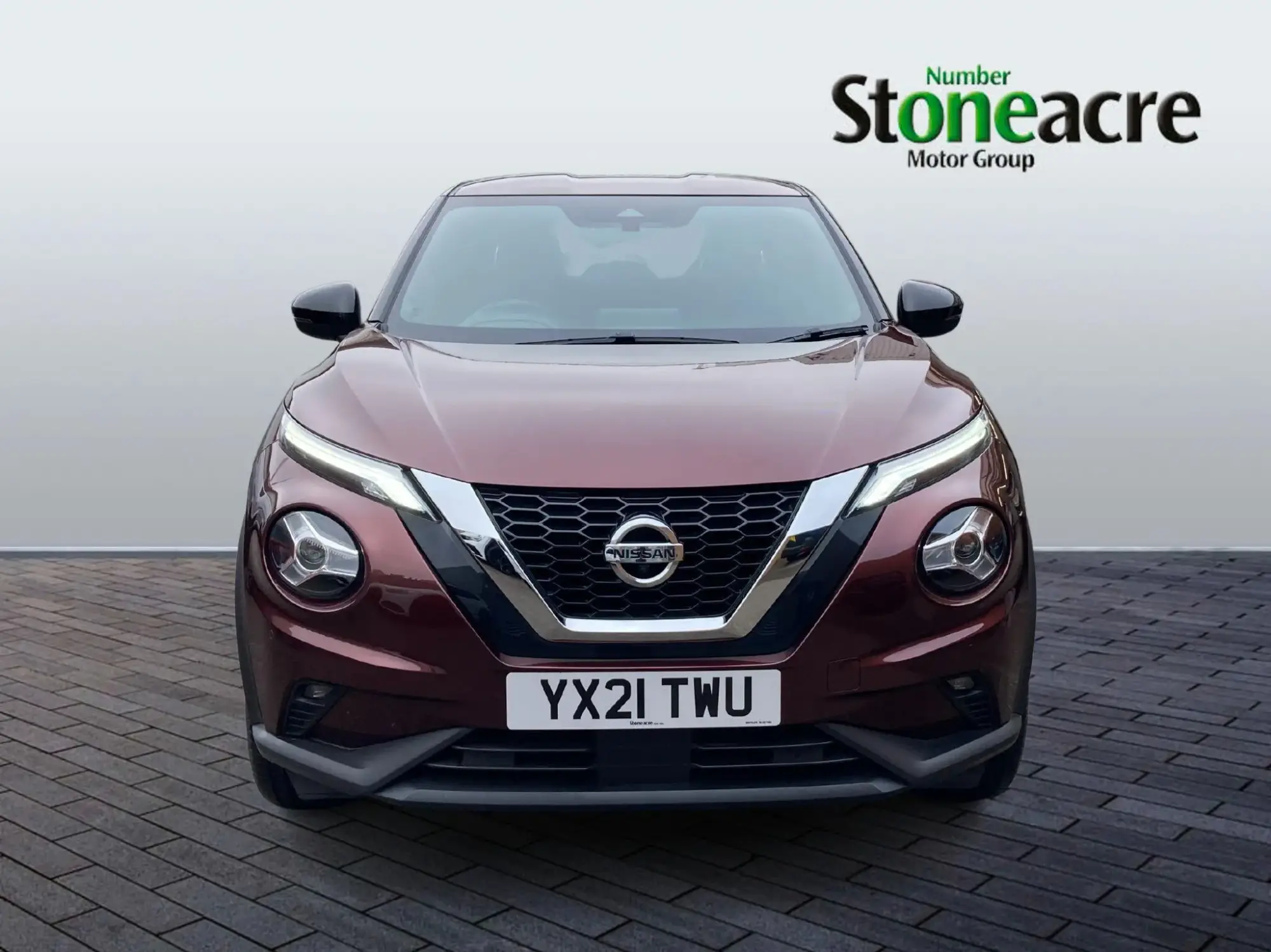 Nissan Juke 1.0 DiG-T 114 Tekna 5dr YX21TWU Image 2