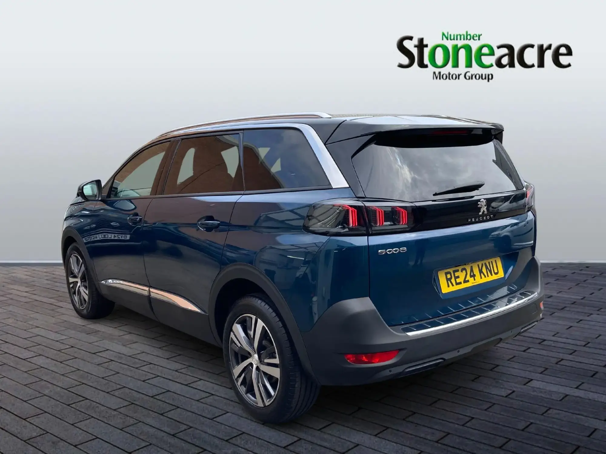 Peugeot 5008 Image 4