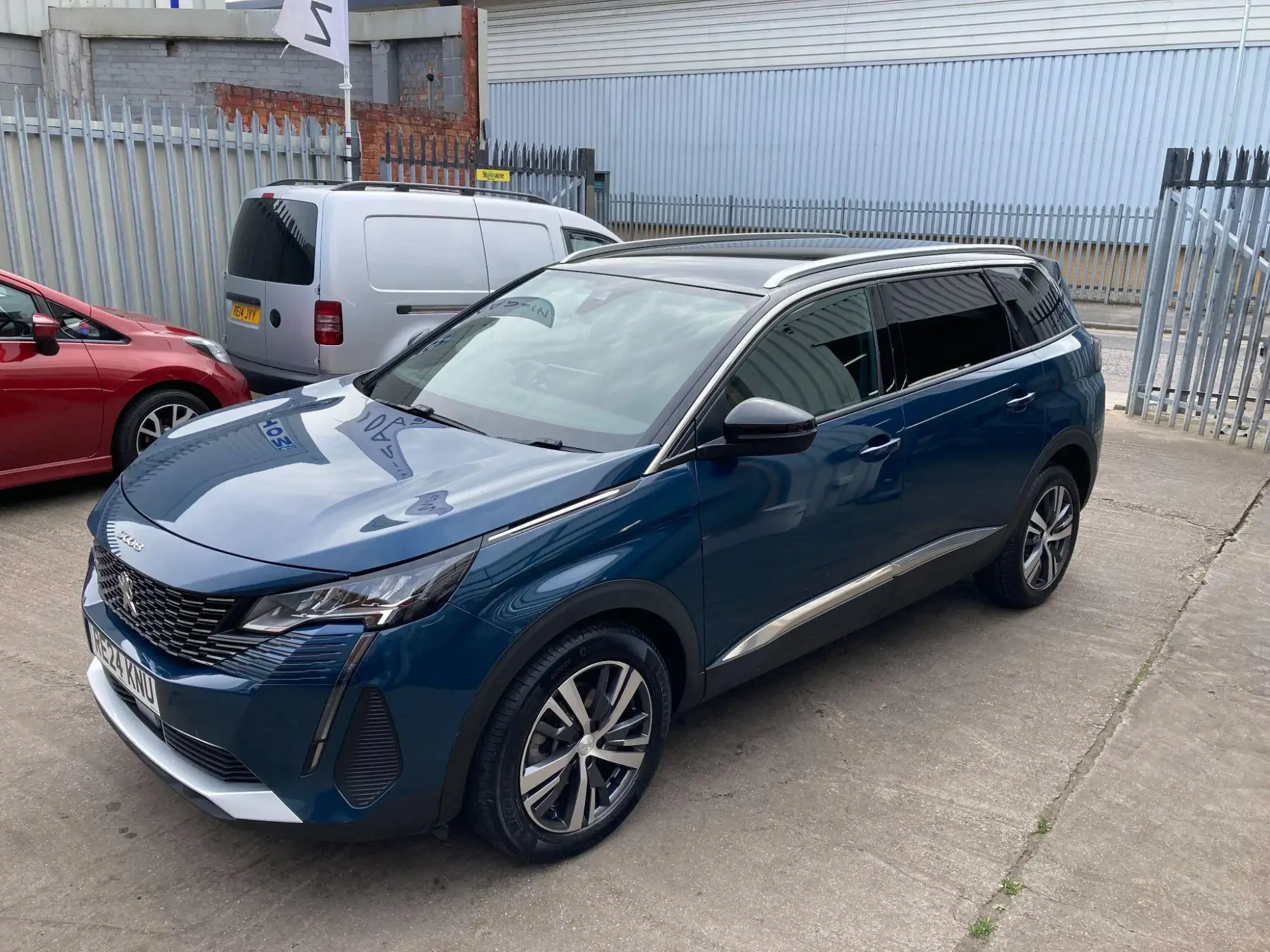Peugeot 5008 Image 14