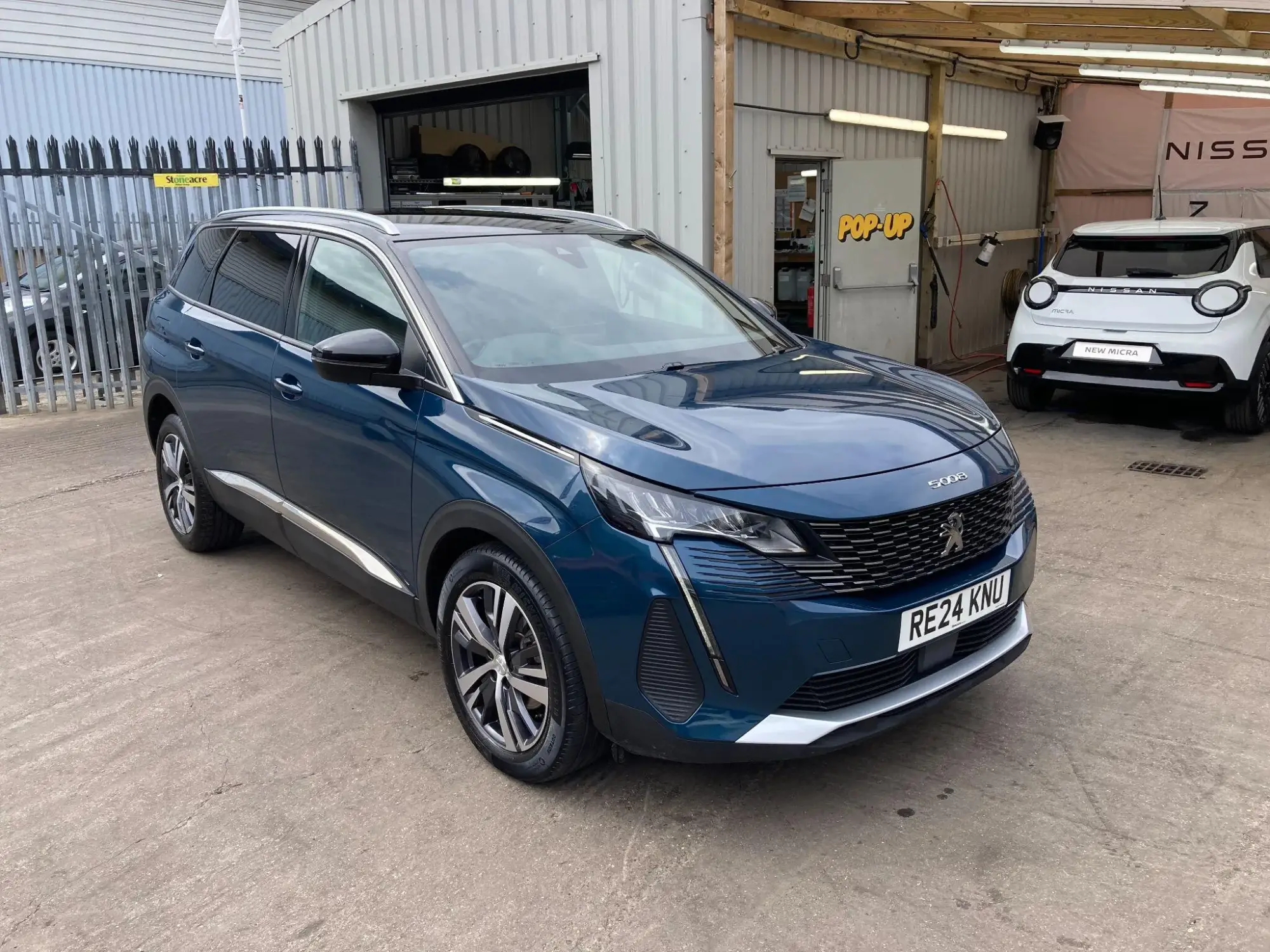 Peugeot 5008 Image 17