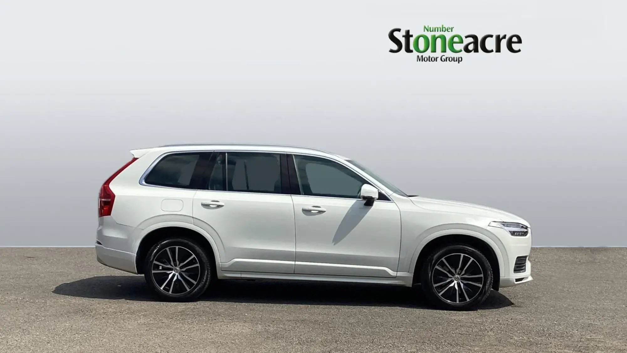 Volvo XC90 2.0 B5D [235] Momentum 5dr AWD Geartronic YY71KYK Image 3