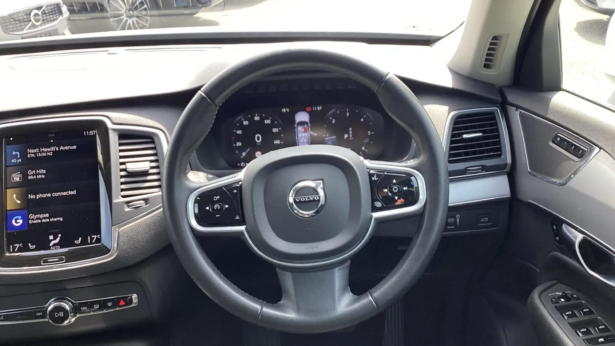 Volvo XC90 Image 10