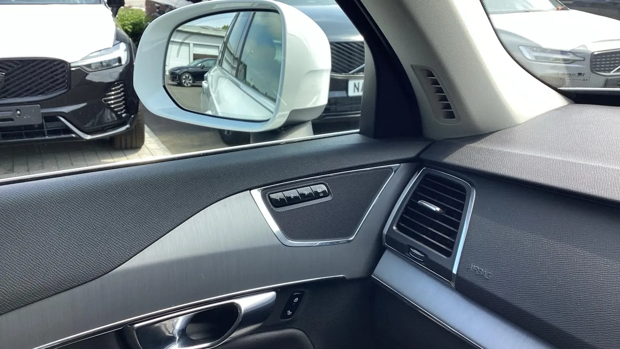 Volvo XC90 Image 31