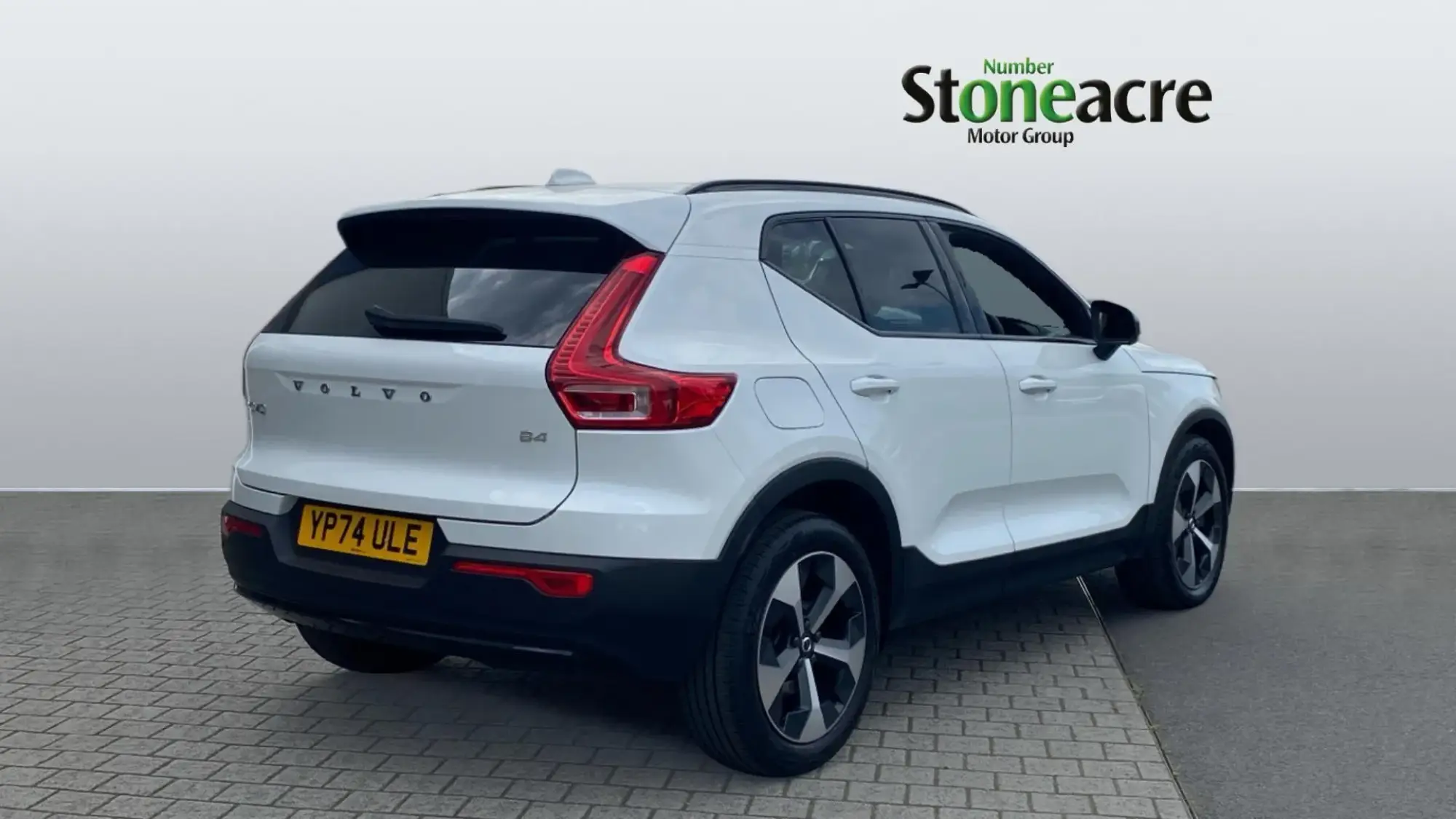 Volvo XC40 Image 2