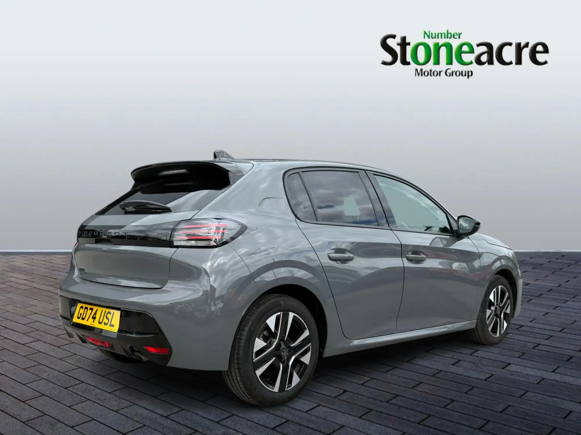 Peugeot 208 Image 3