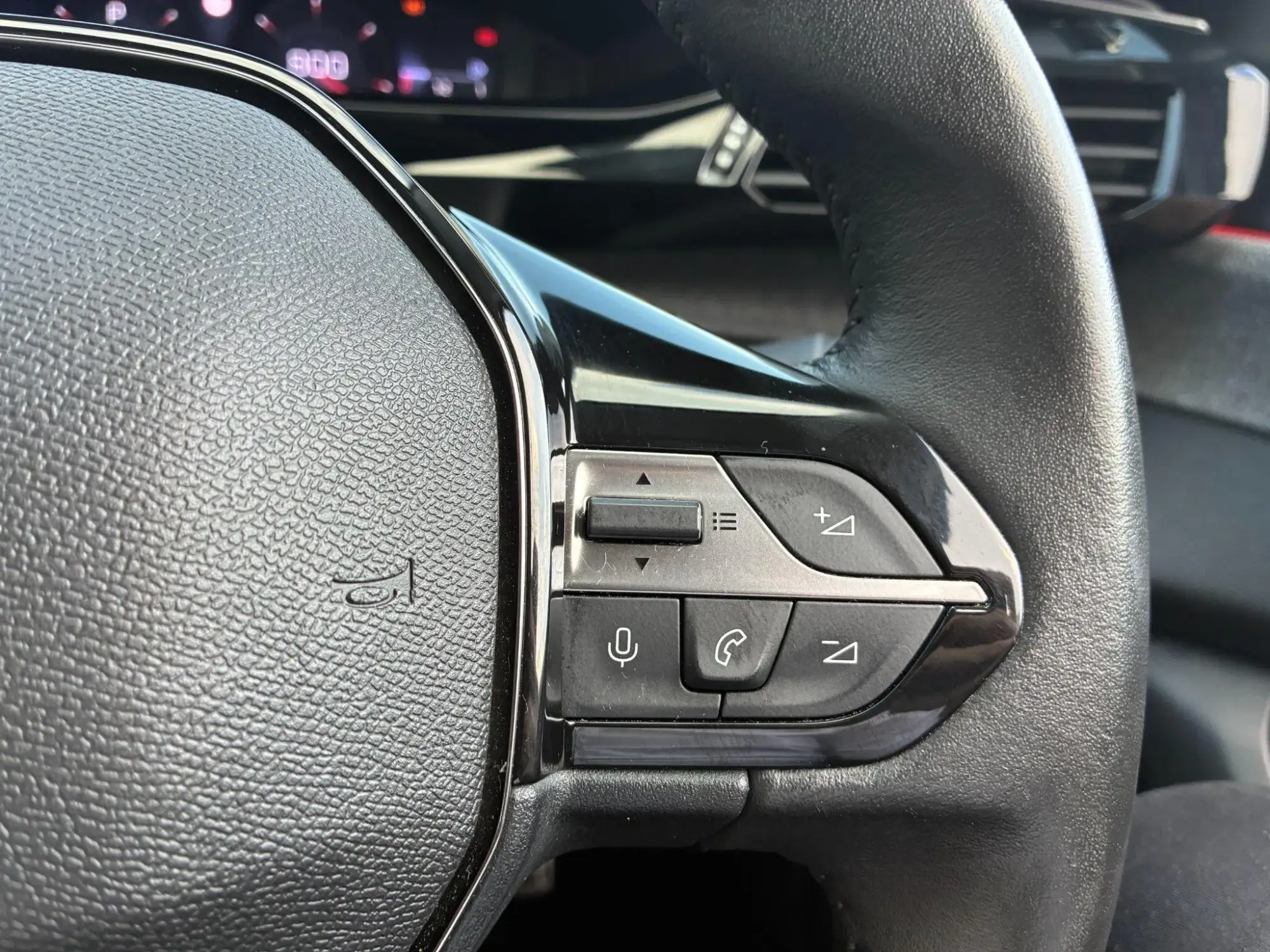 Peugeot 308 Image 12 Peugeot 308 Image 12