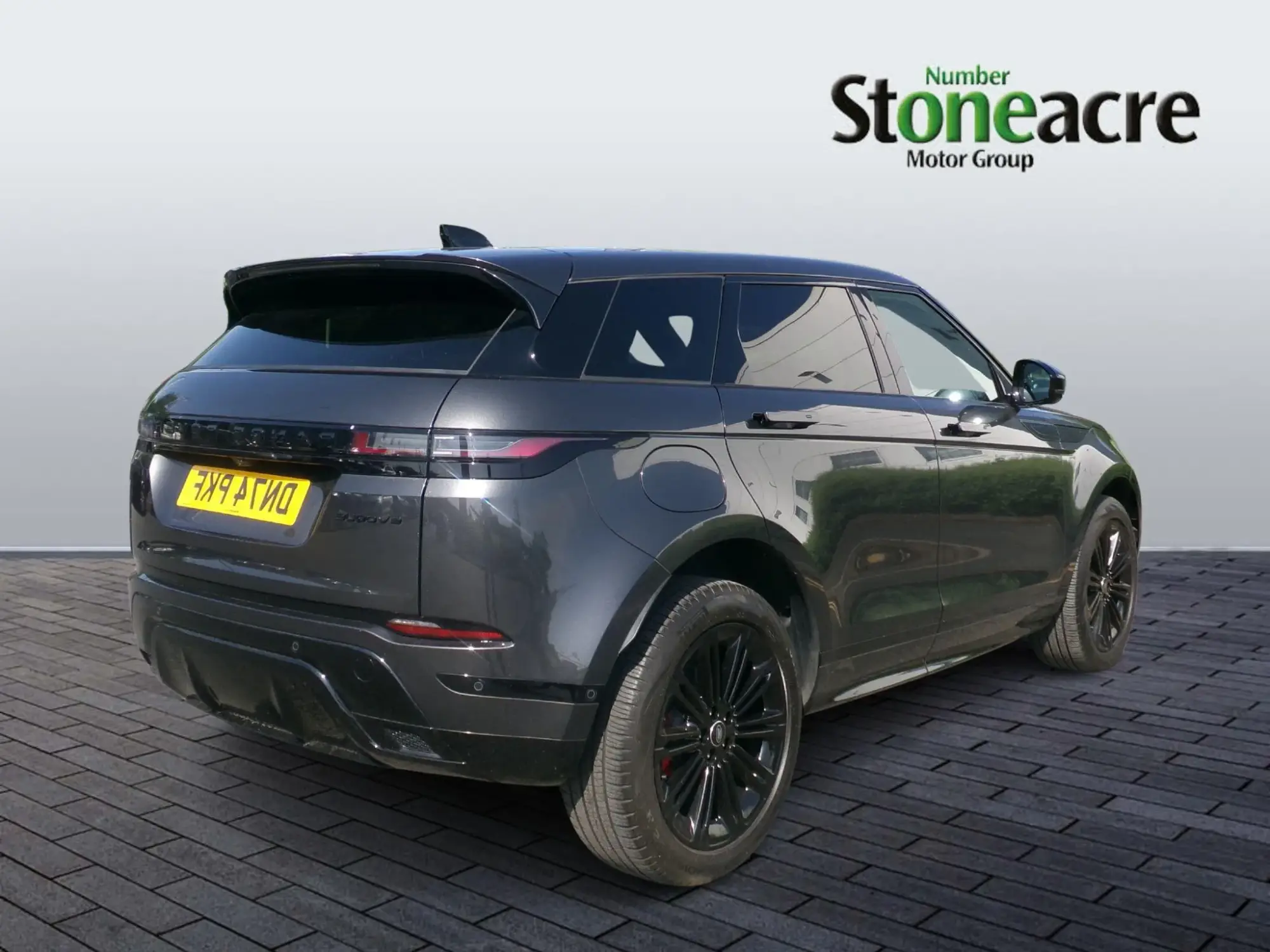 Land Rover Range Rover Evoque 1.5 P270e 12.17kWh Autobiography Auto 4WD Euro 6 (s/s) 5dr DN74PKF Image 3