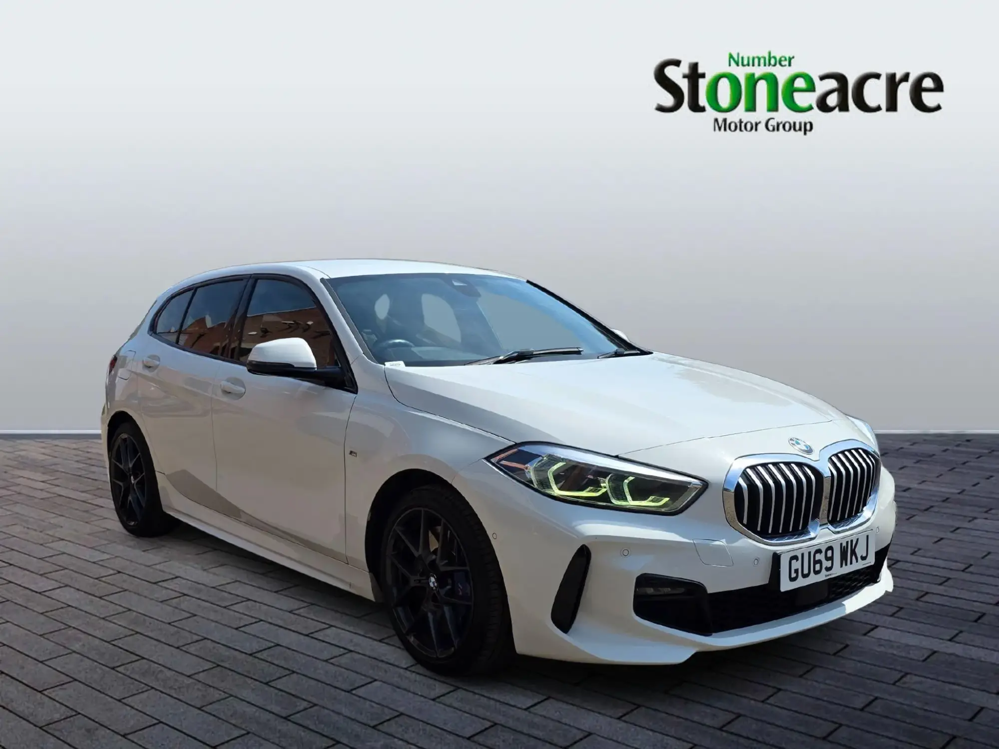 BMW 1 Series 118i M Sport 5dr GU69WKJ Image 1