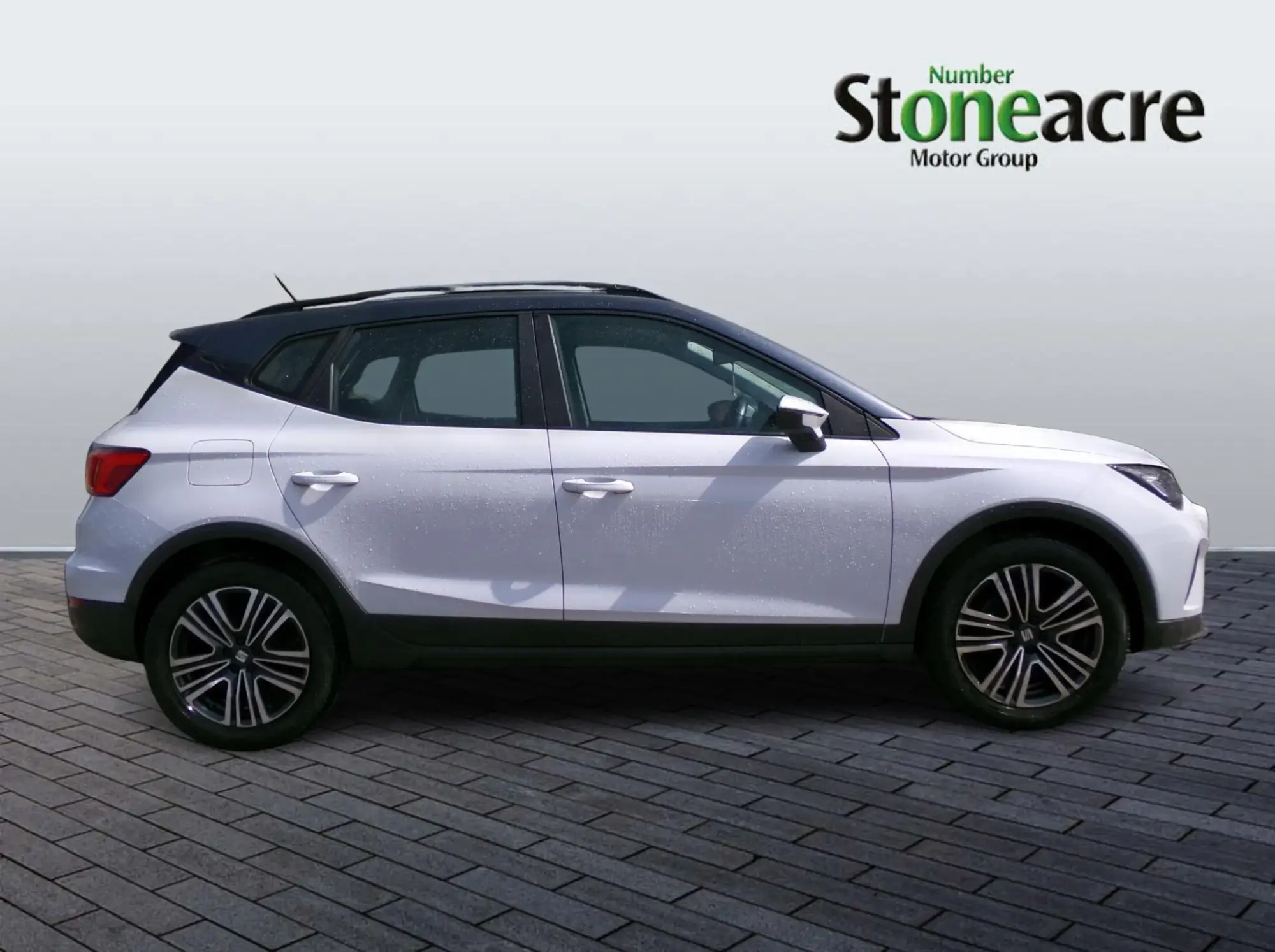SEAT Arona Image 2