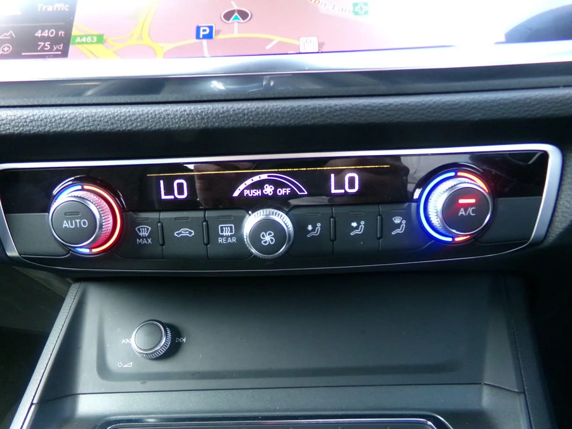 Audi Q3 Image 16