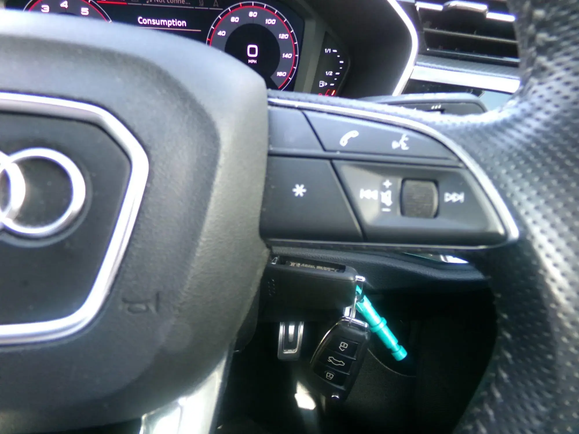 Audi Q3 Image 18