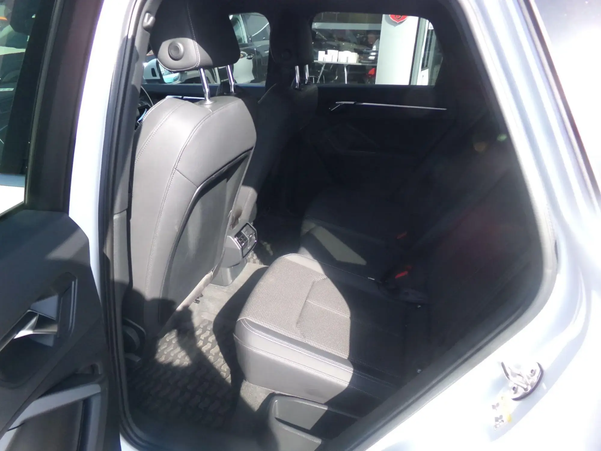 Audi Q3 Image 19