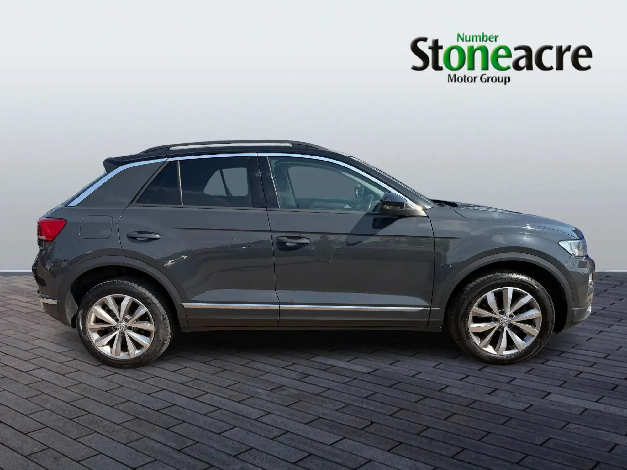 Volkswagen T-Roc 1.5 TSI EVO Design Euro 6 (s/s) 5dr WP18THV Image 2