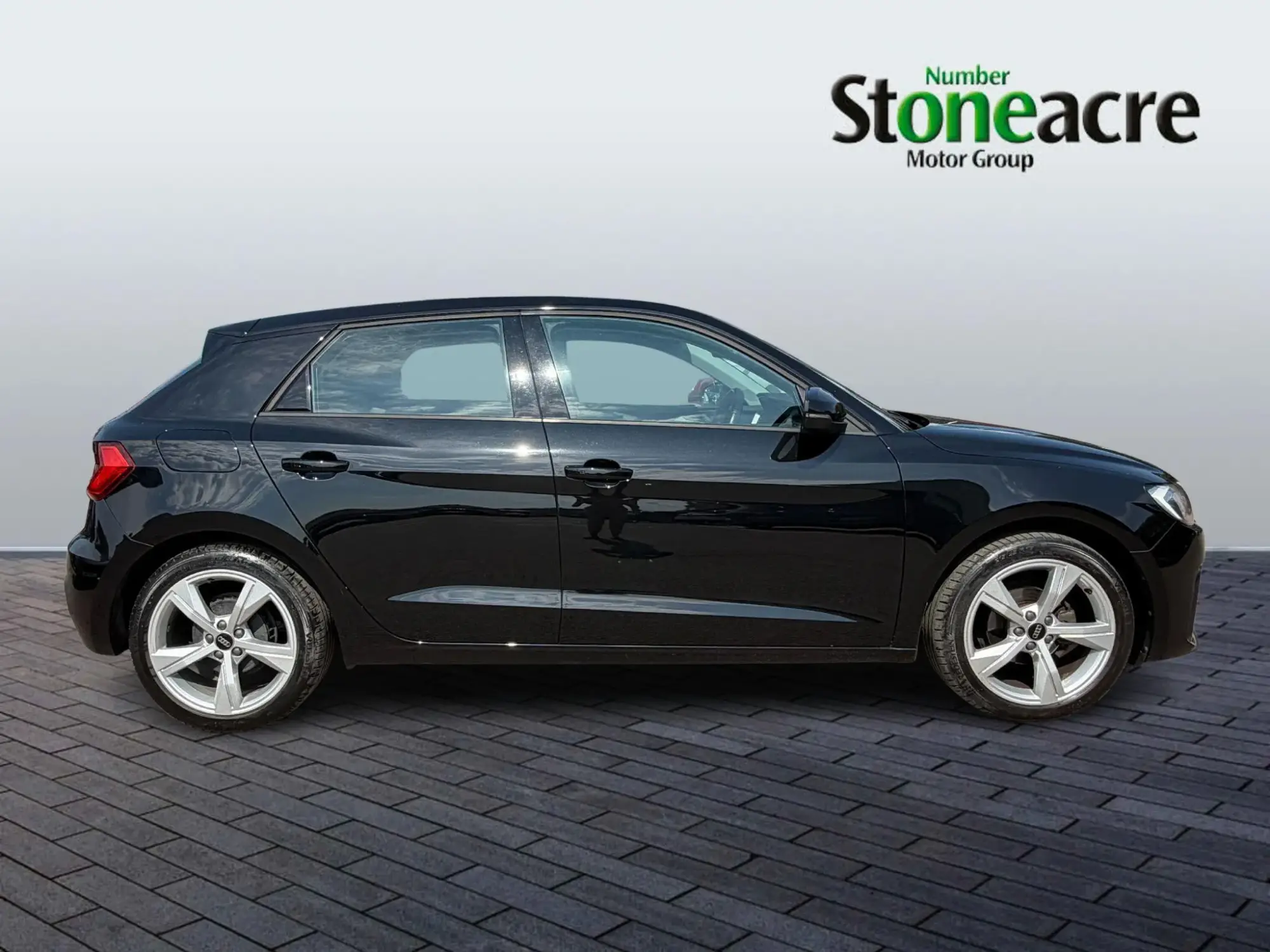 Audi A1 1.0 TFSI 25 Sport Sportback Euro 6 (s/s) 5dr MW72AFV Image 2