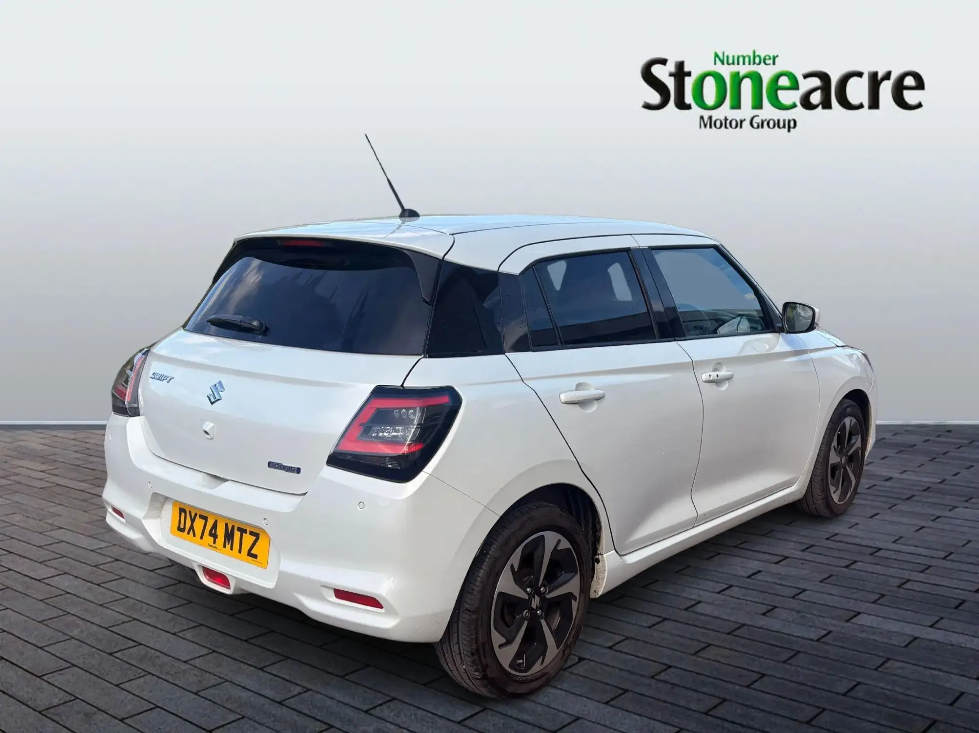 Suzuki Swift 1.2 MHEV Ultra CVT Euro 6 (s/s) 5dr DX74MTZ Image 3